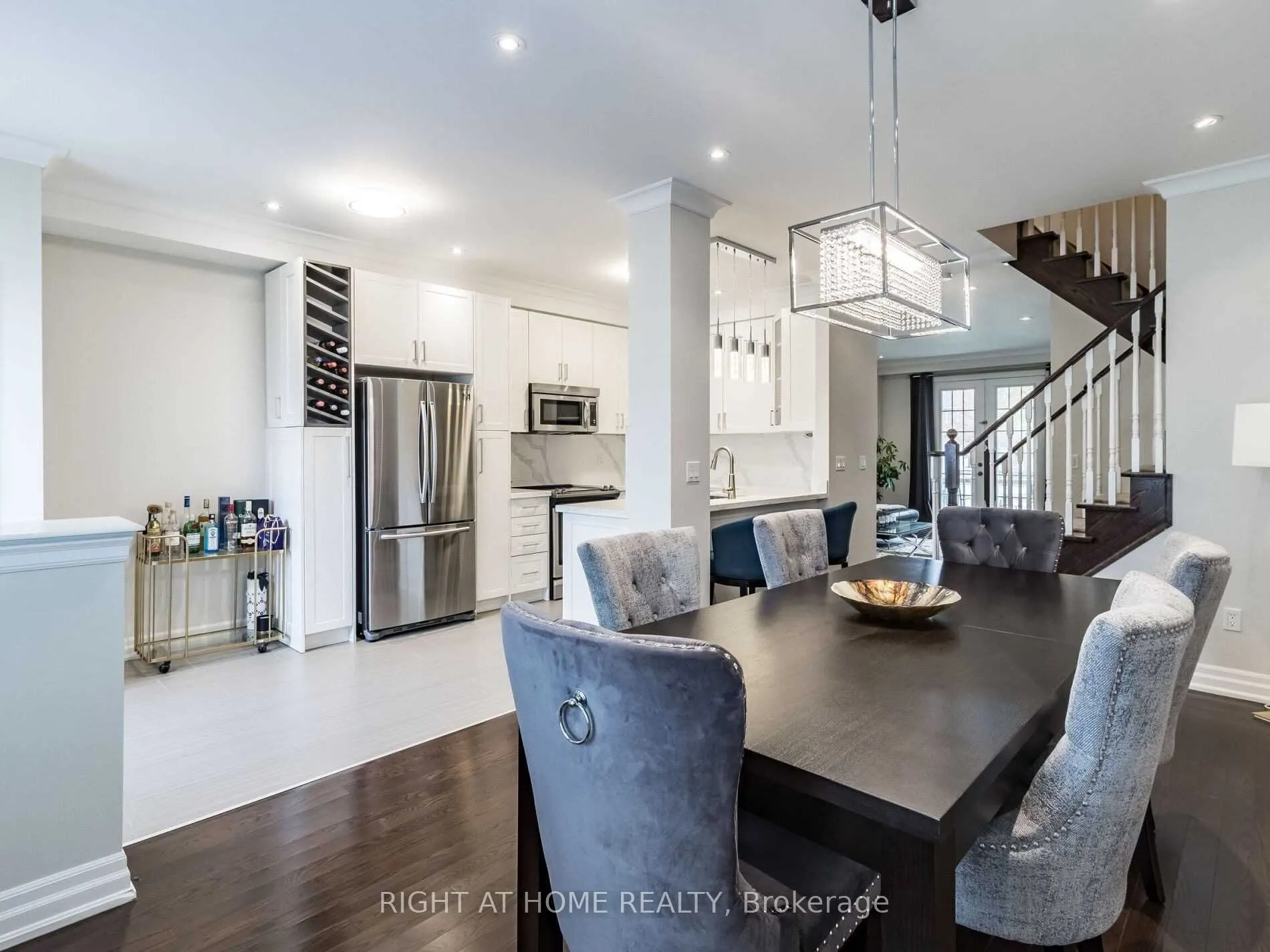 2521 Postmaster Drive