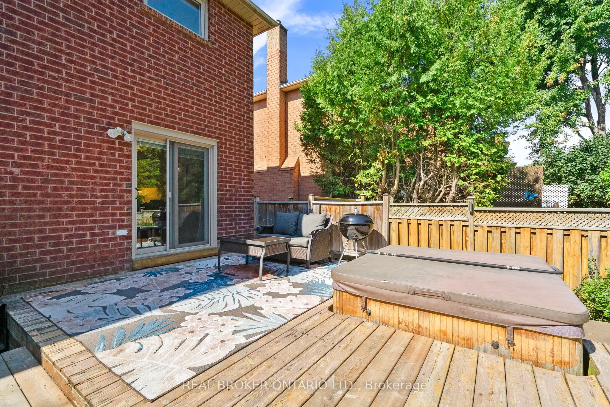 40 Davis Crescent