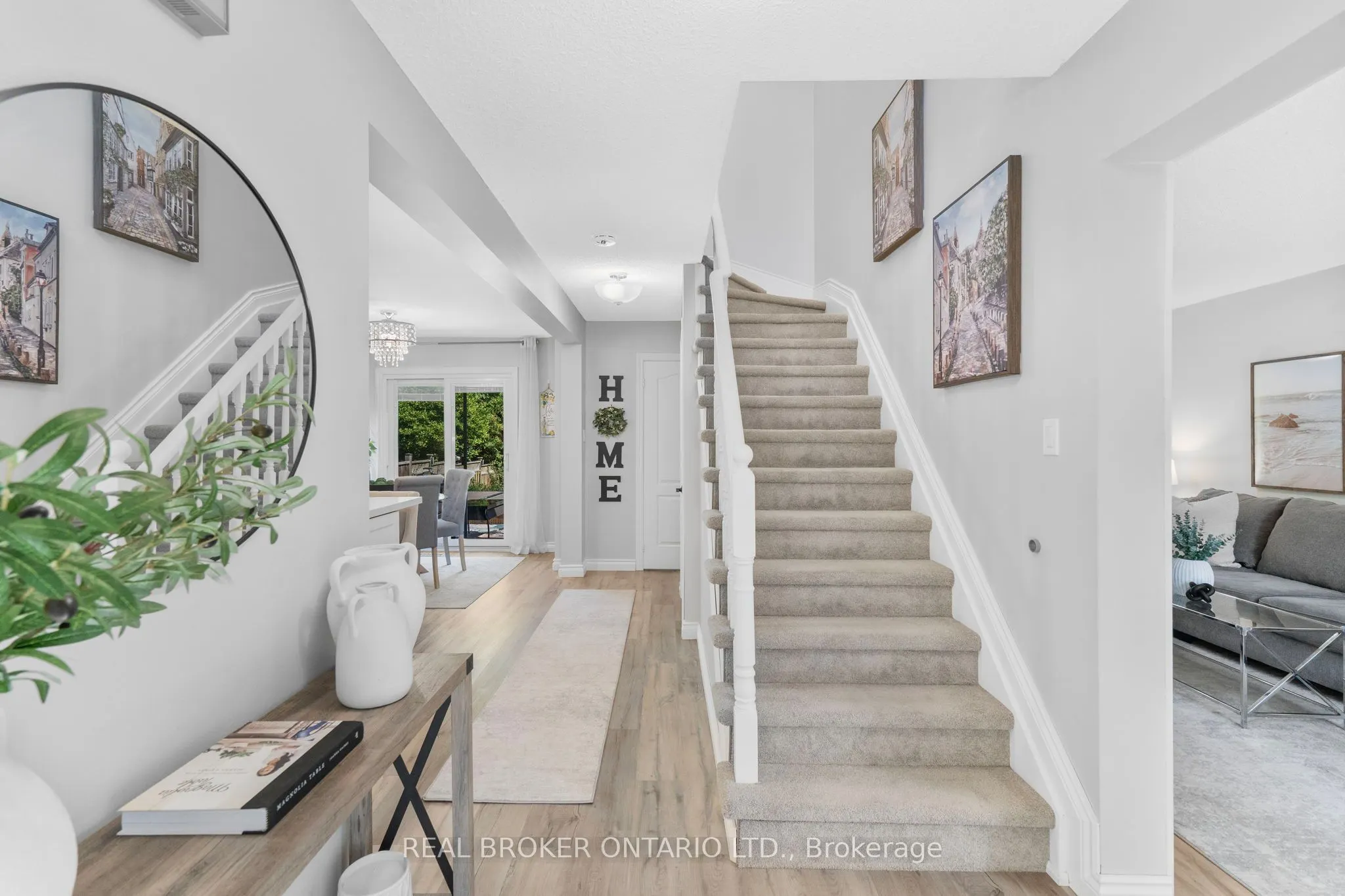 40 Davis Crescent