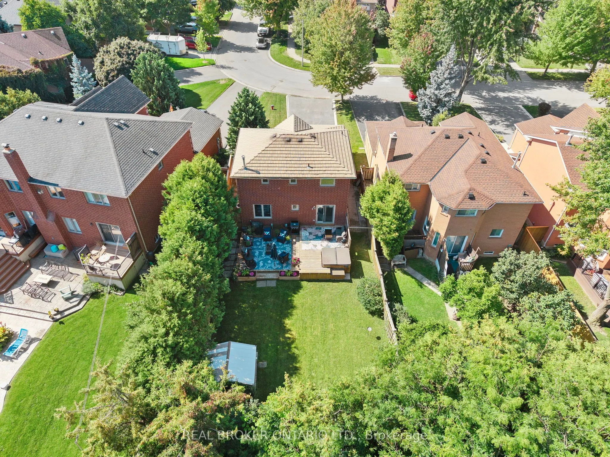 40 Davis Crescent