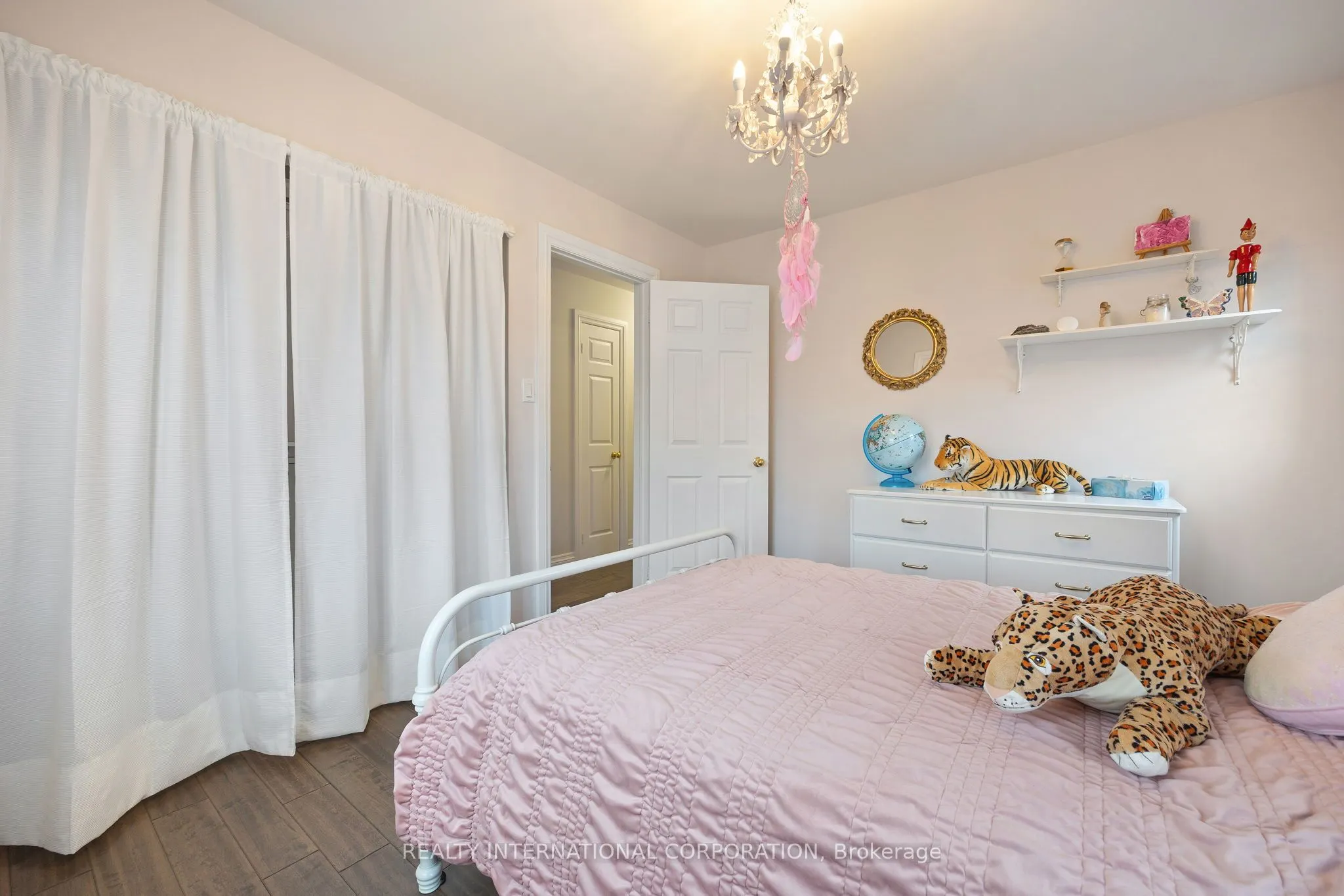 3076 Lakeshore Boulevard W, #9