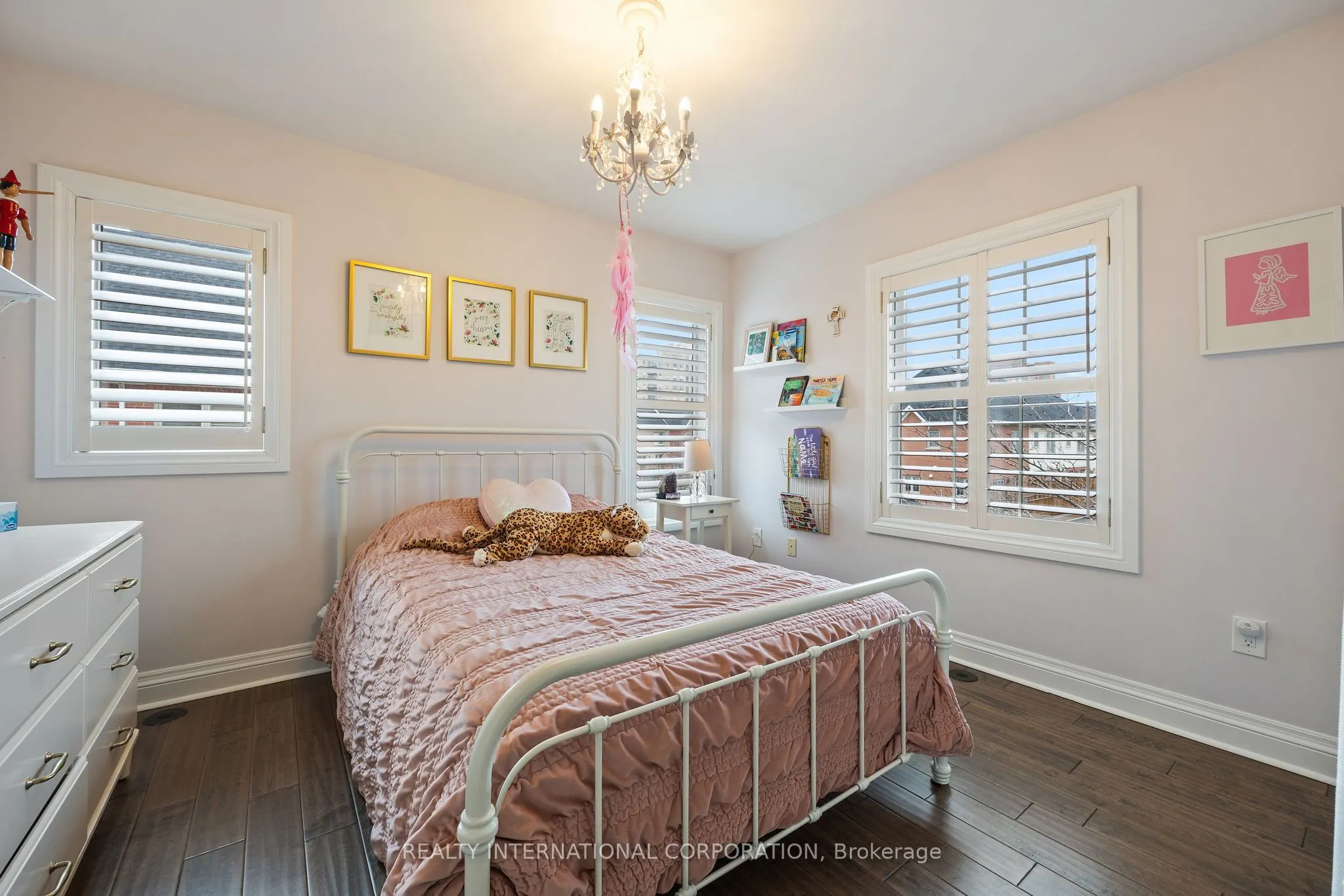 3076 Lakeshore Boulevard W, #9