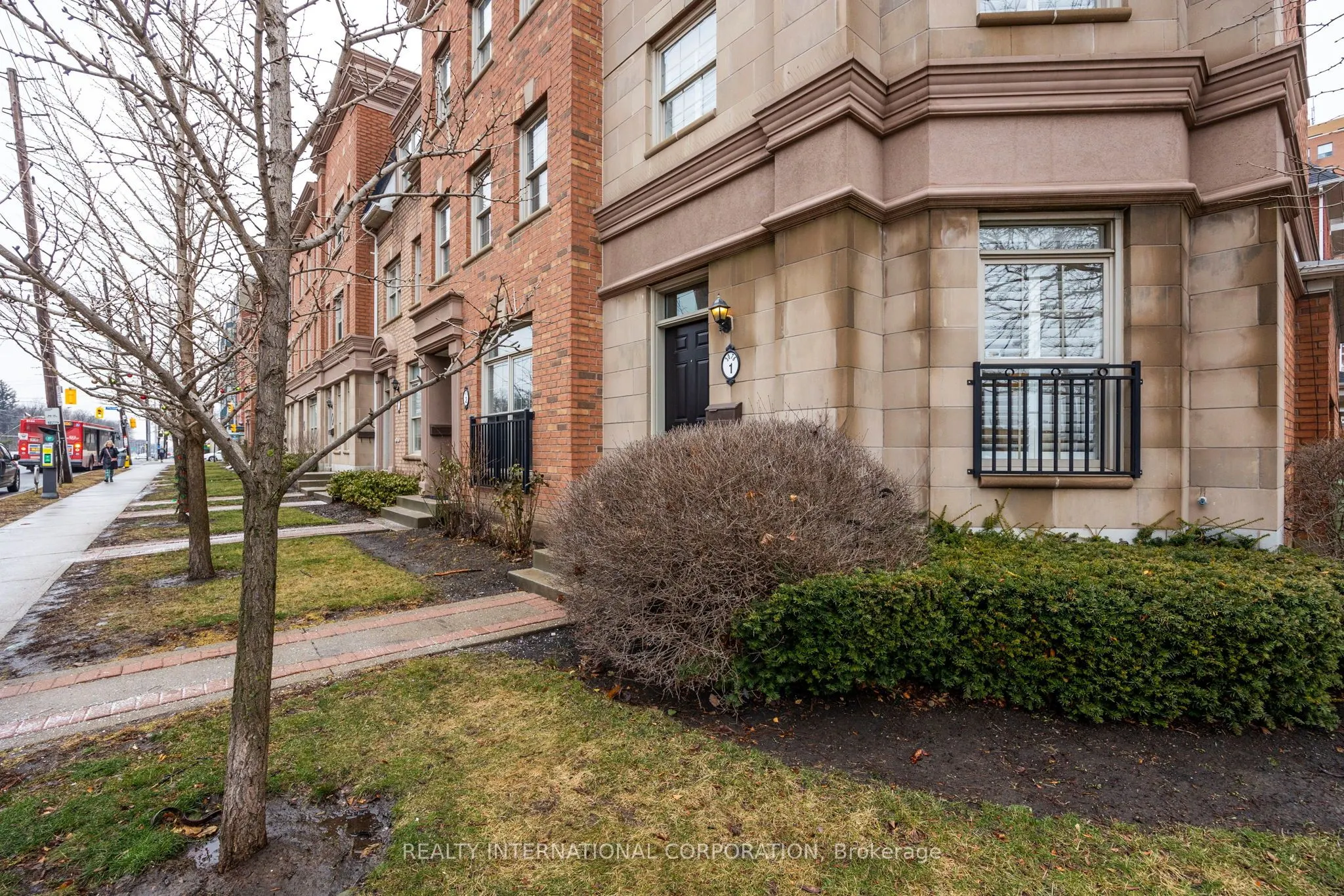3076 Lakeshore Boulevard W, #9
