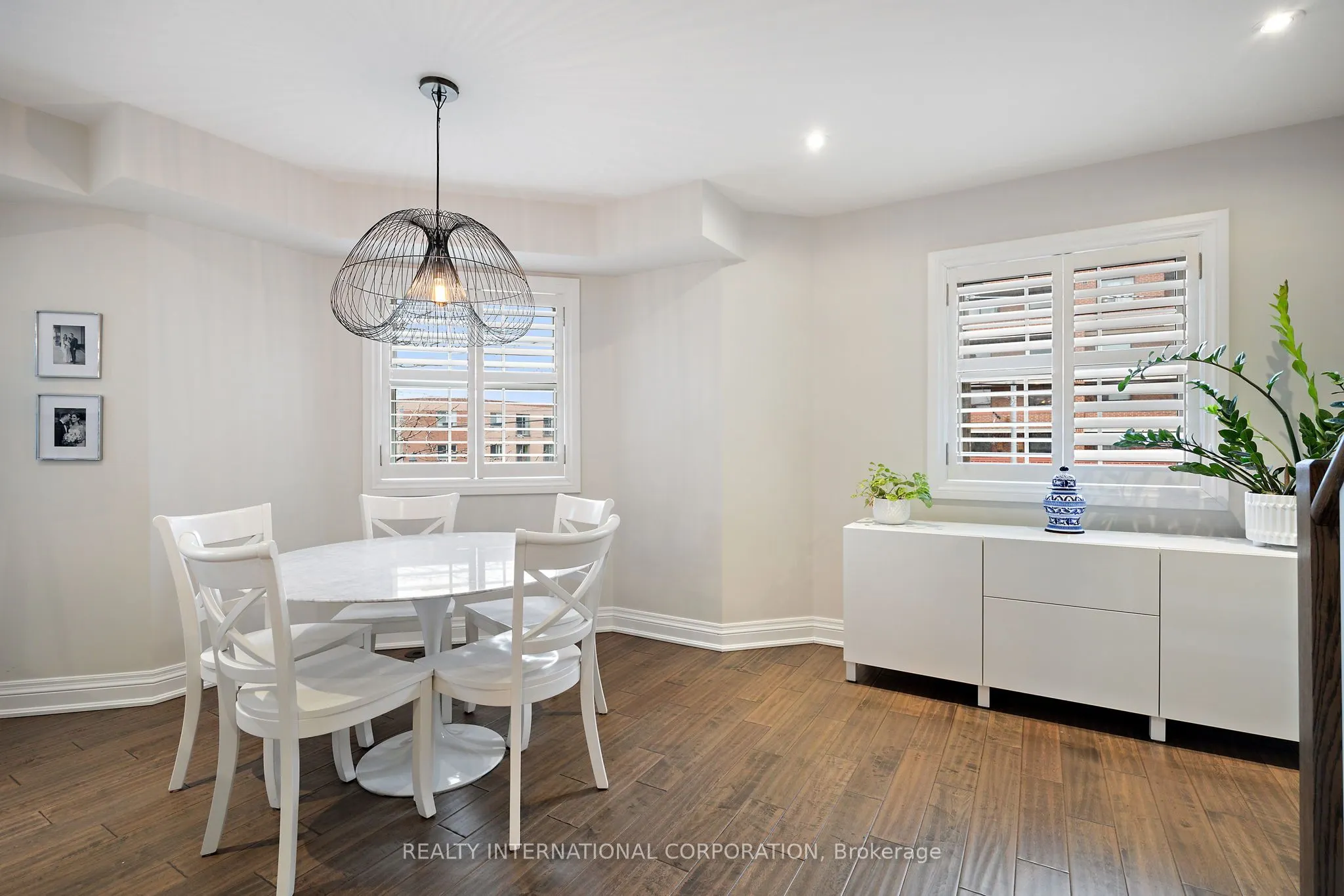3076 Lakeshore Boulevard W, #9