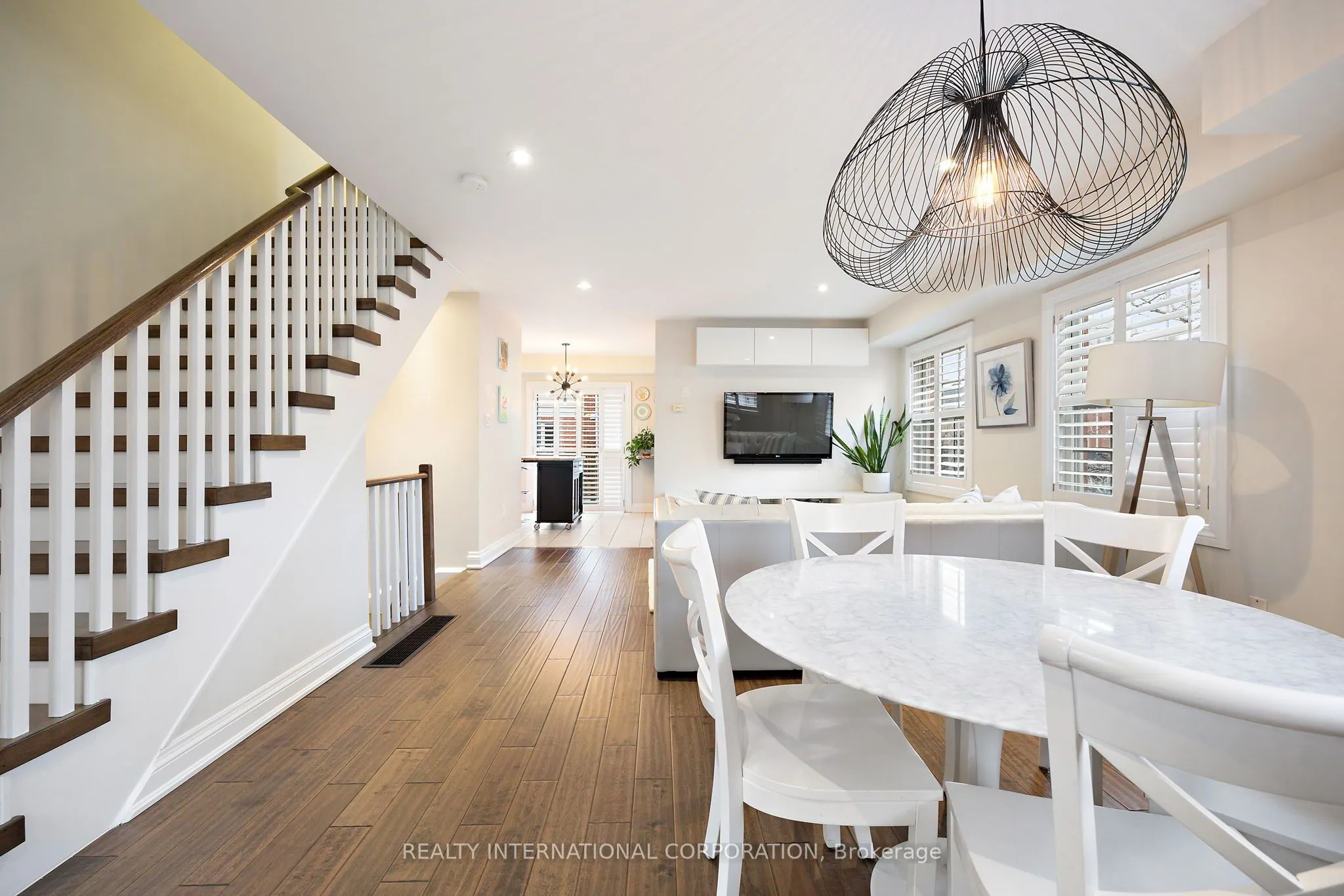 3076 Lakeshore Boulevard W, #9