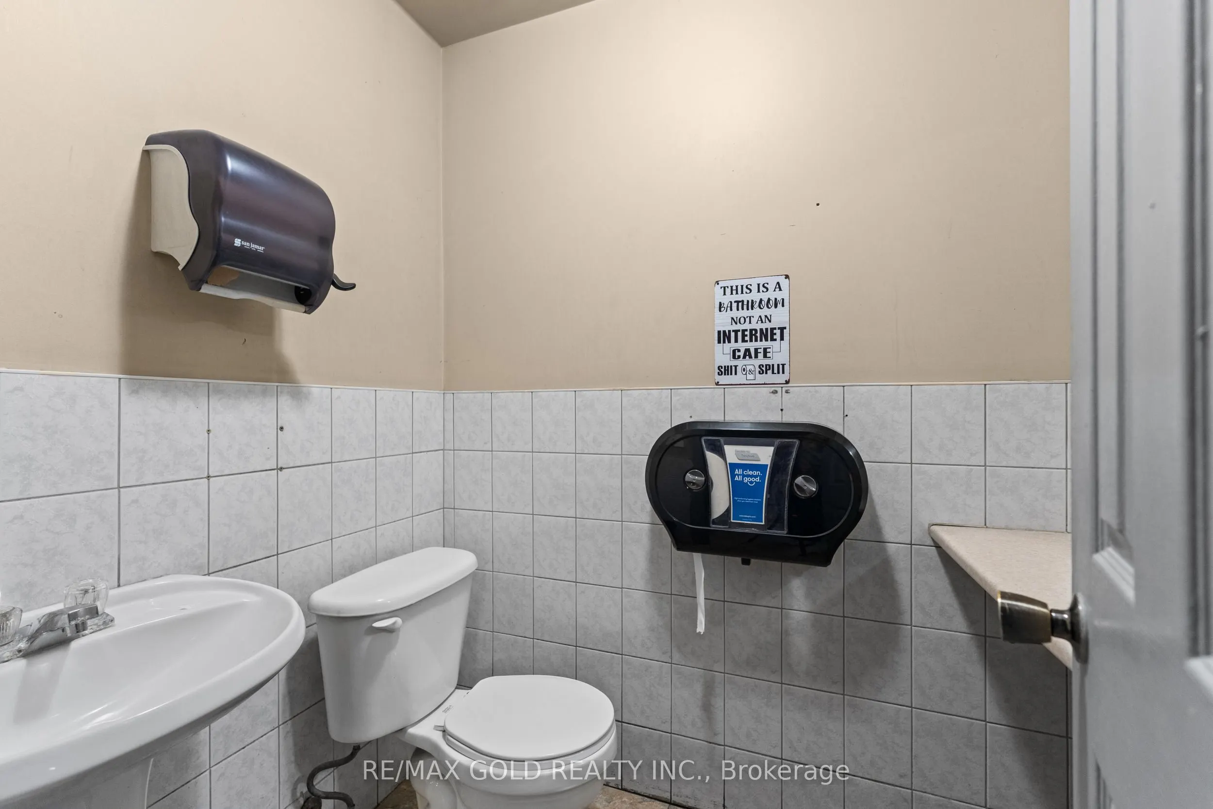 107 Kennedy Road S, #13