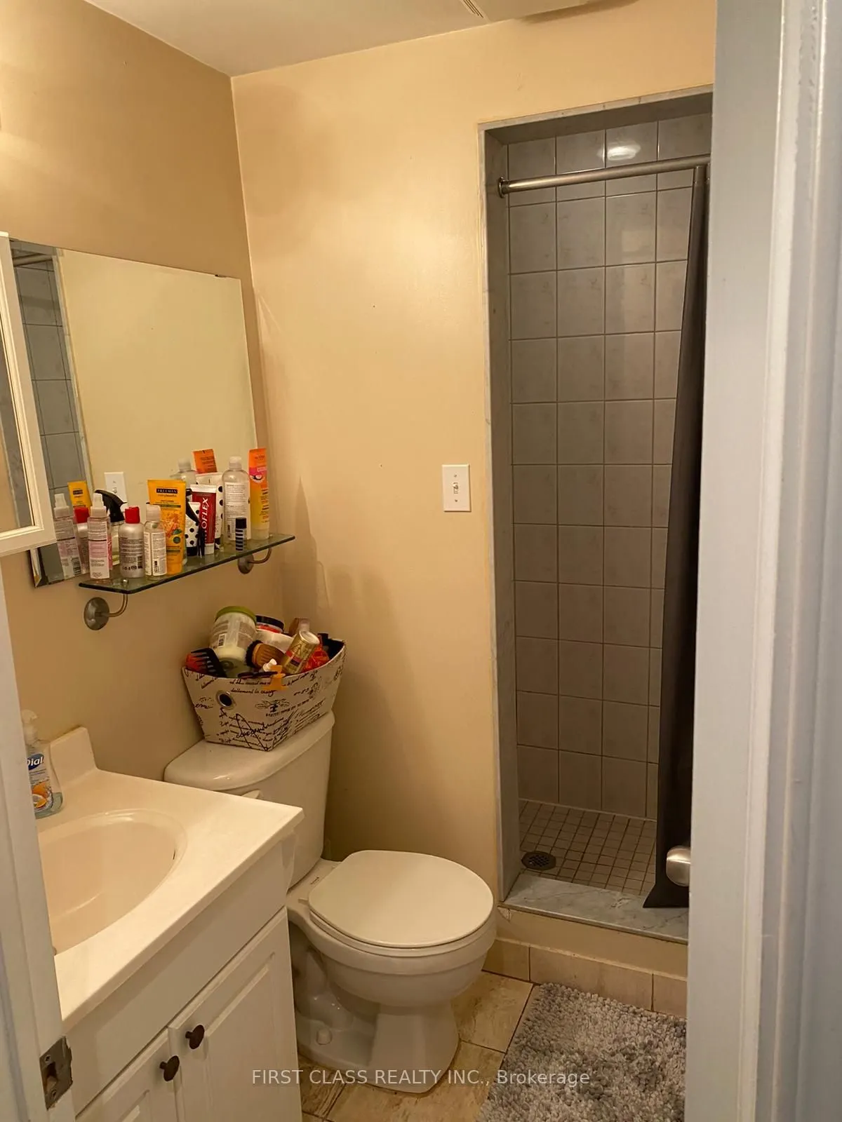 631 Roselaire Trail