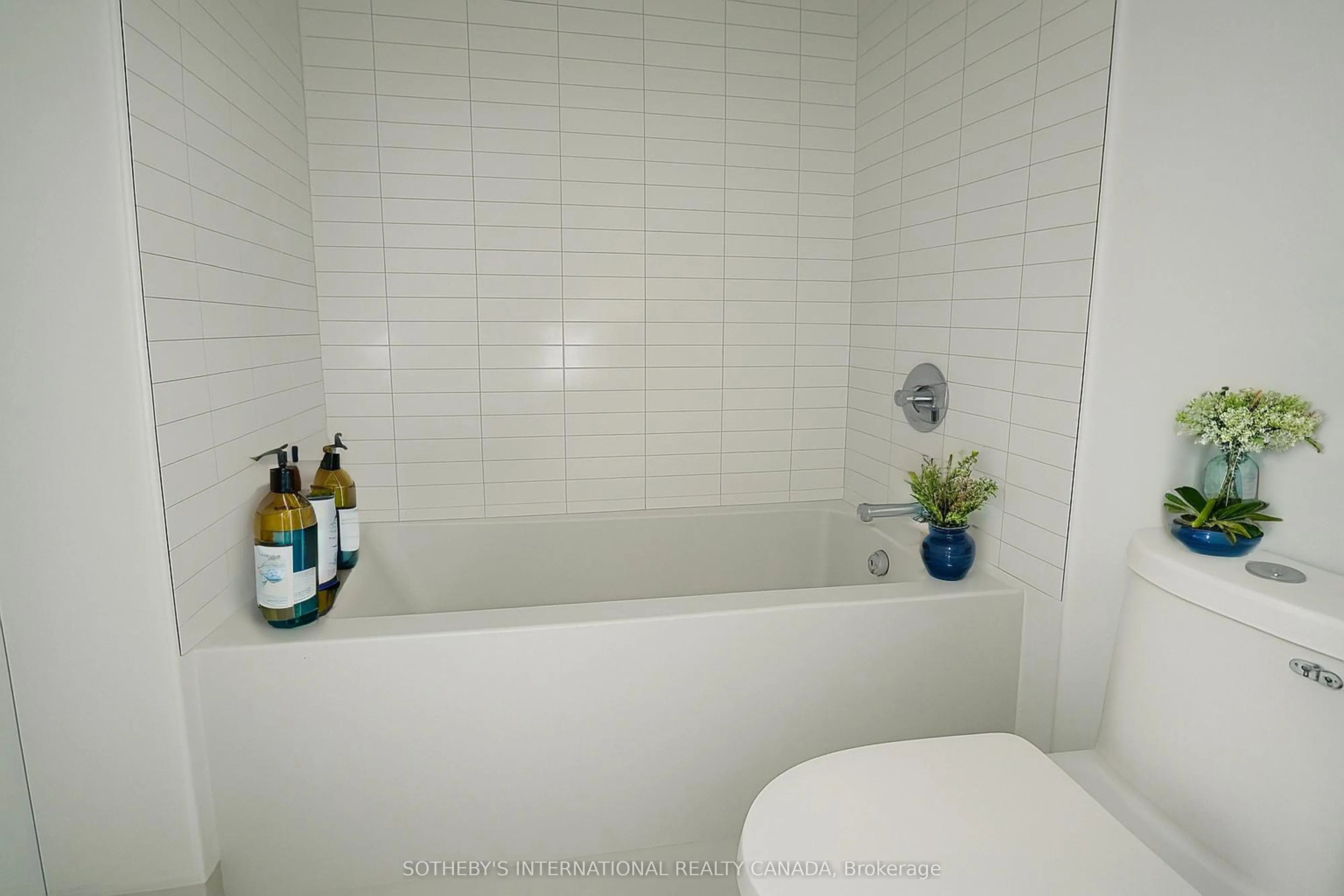 3009 Novar Road, #1601