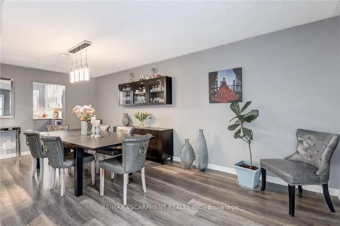 2825 Gananoque Drive, #48