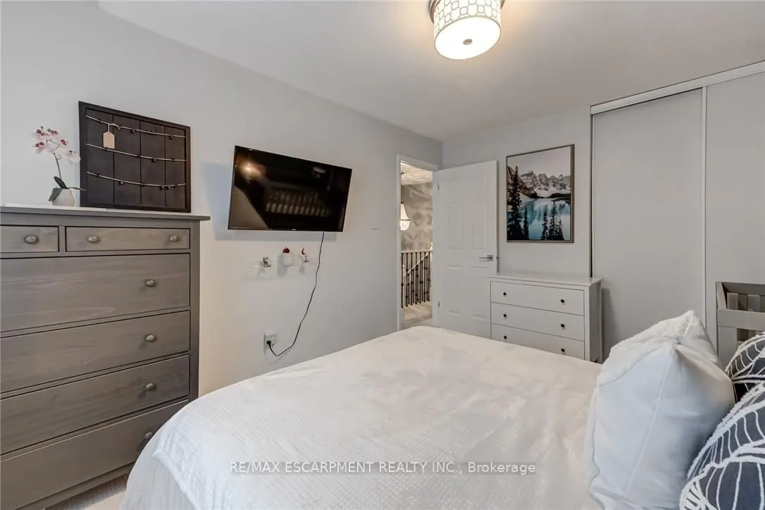 2825 Gananoque Drive, #48