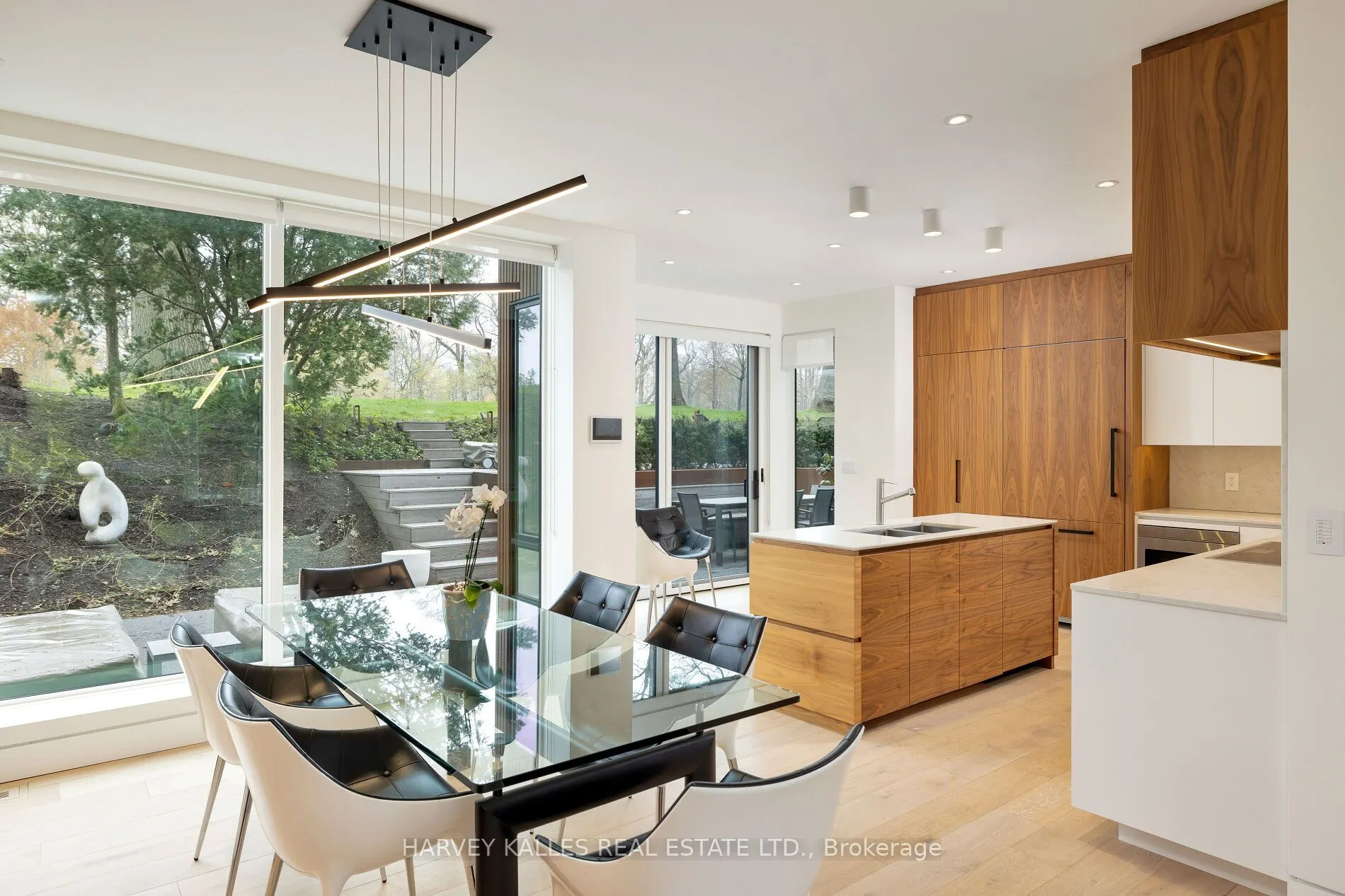 30 Edenbrook Hill