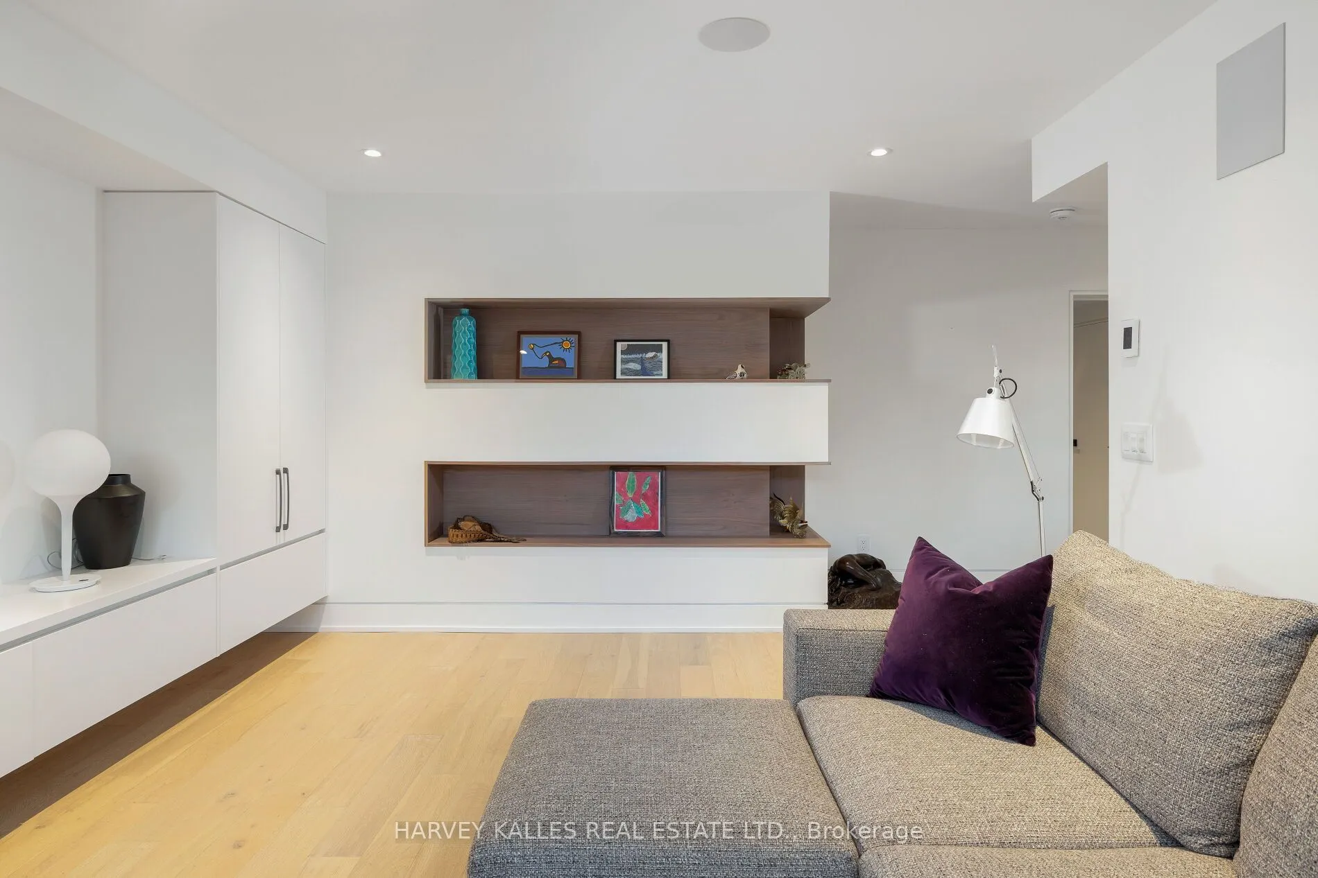 30 Edenbrook Hill