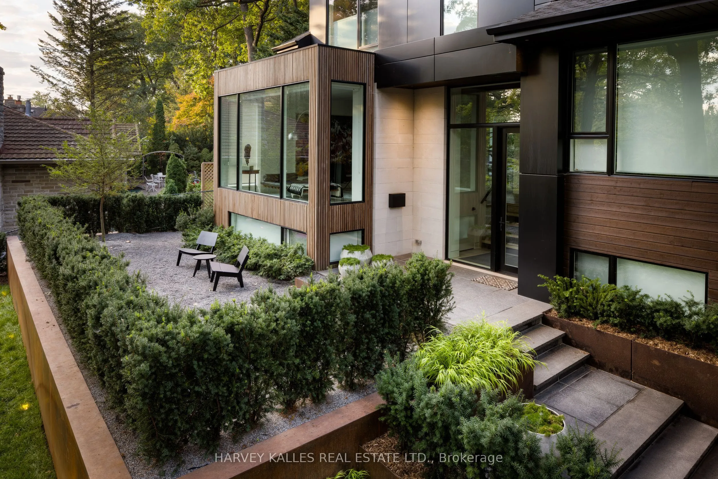 30 Edenbrook Hill