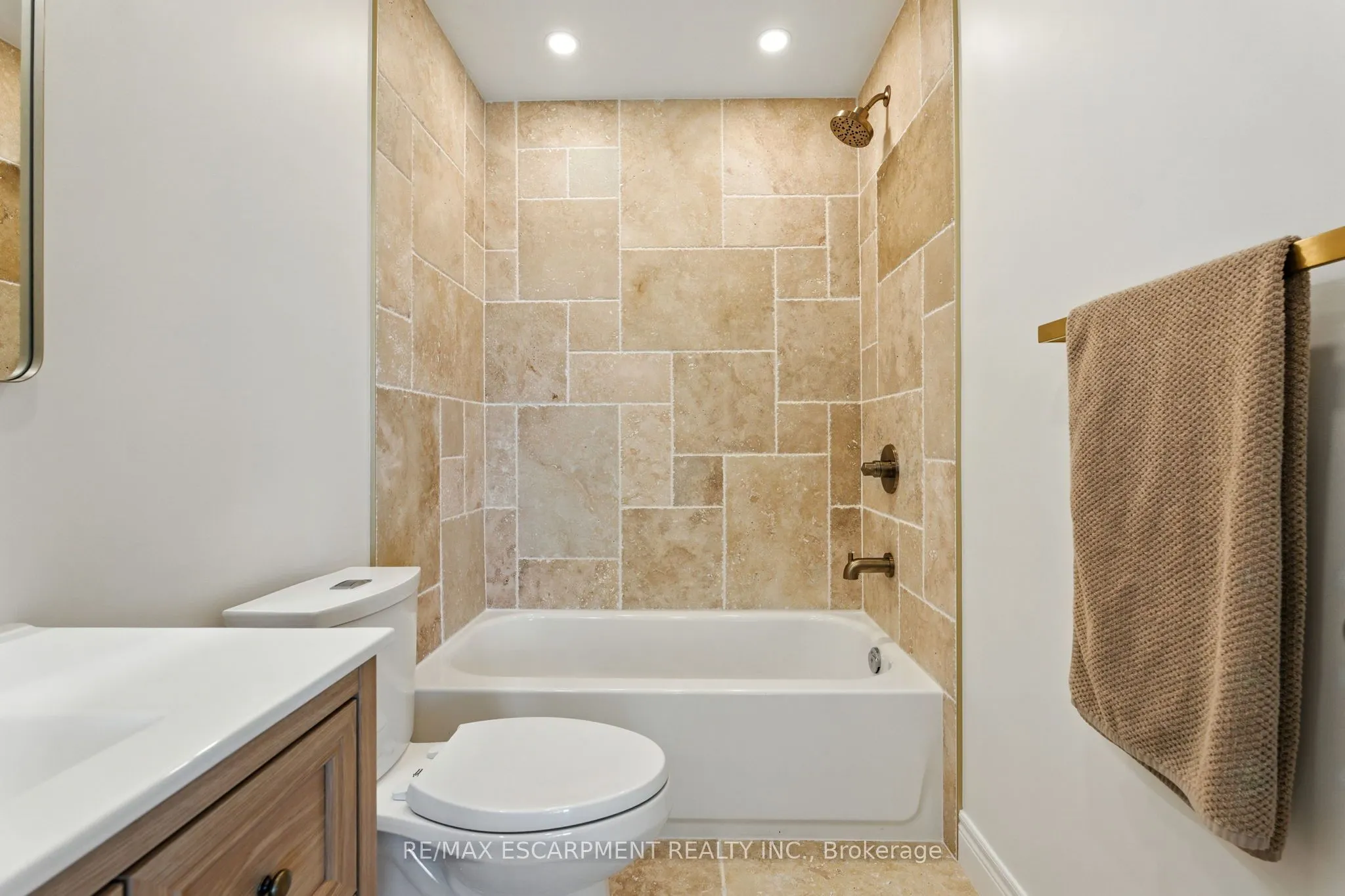 5090 FAIRVIEW Street, #48
