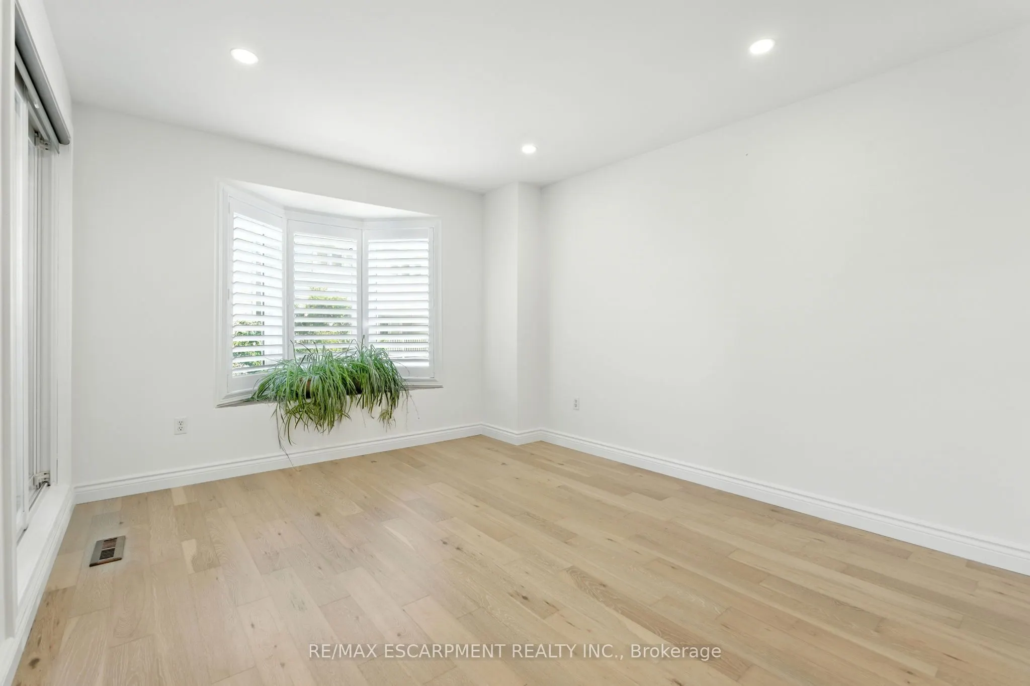 5090 FAIRVIEW Street, #48