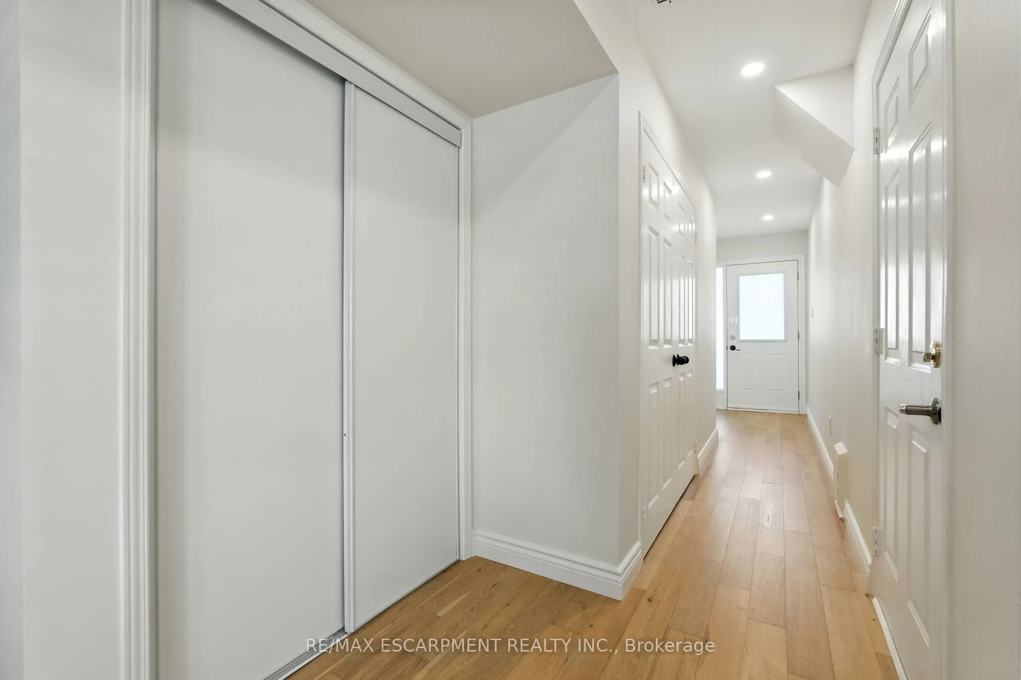 5090 FAIRVIEW Street, #48