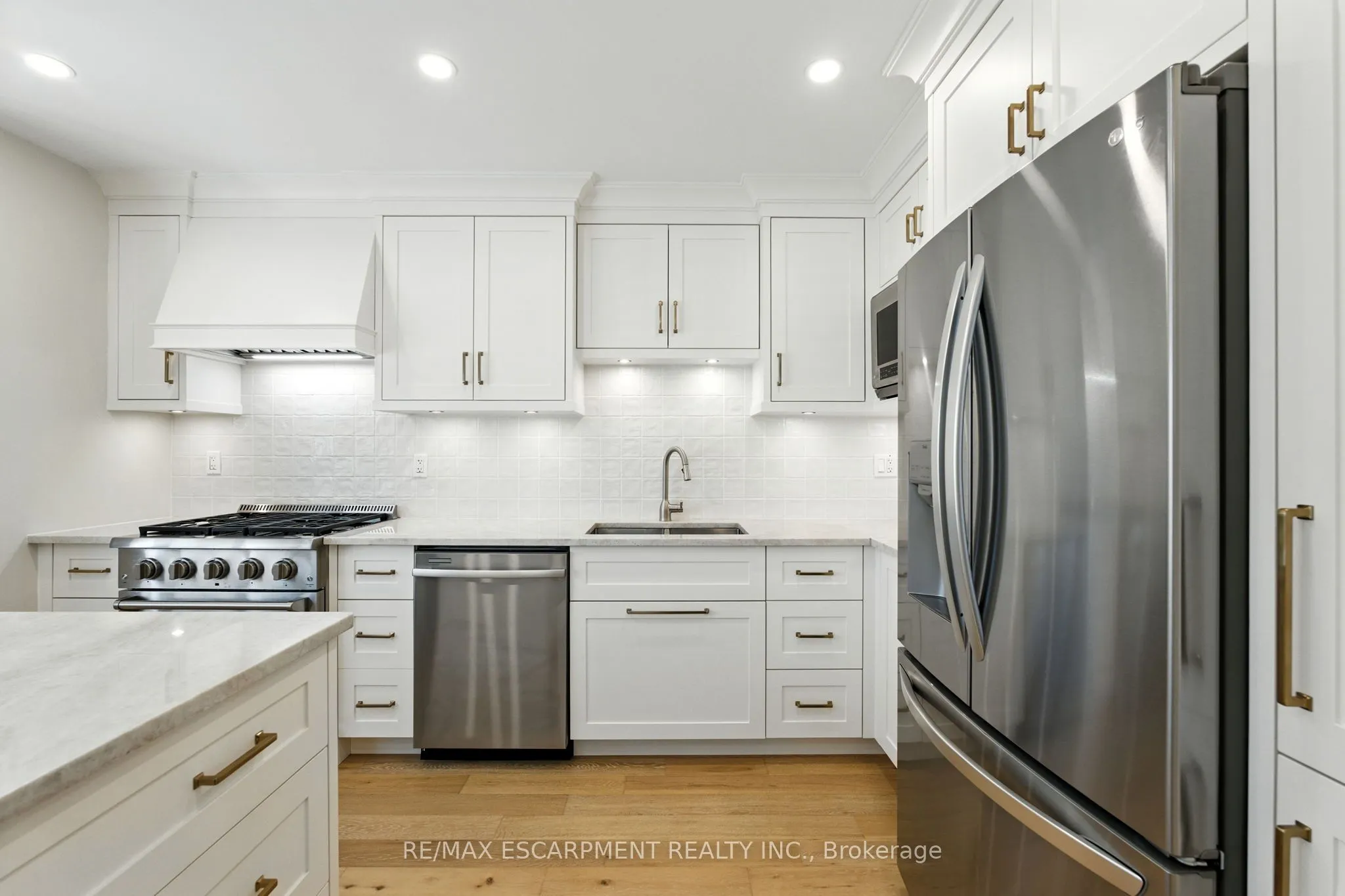 5090 FAIRVIEW Street, #48