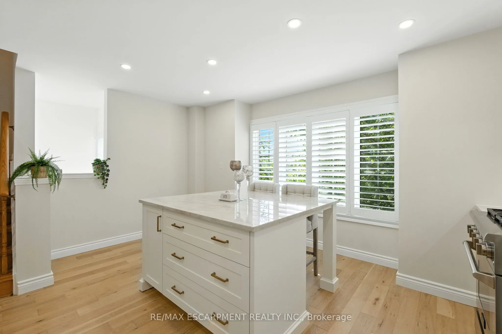 5090 FAIRVIEW Street, #48