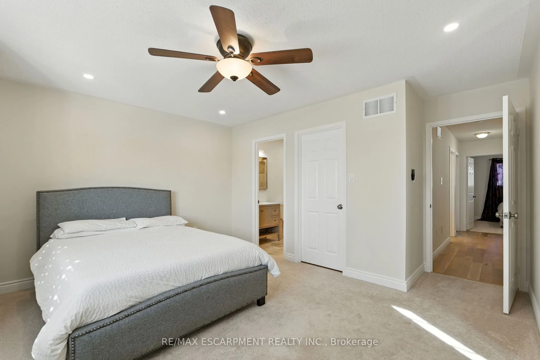 5090 FAIRVIEW Street, #48