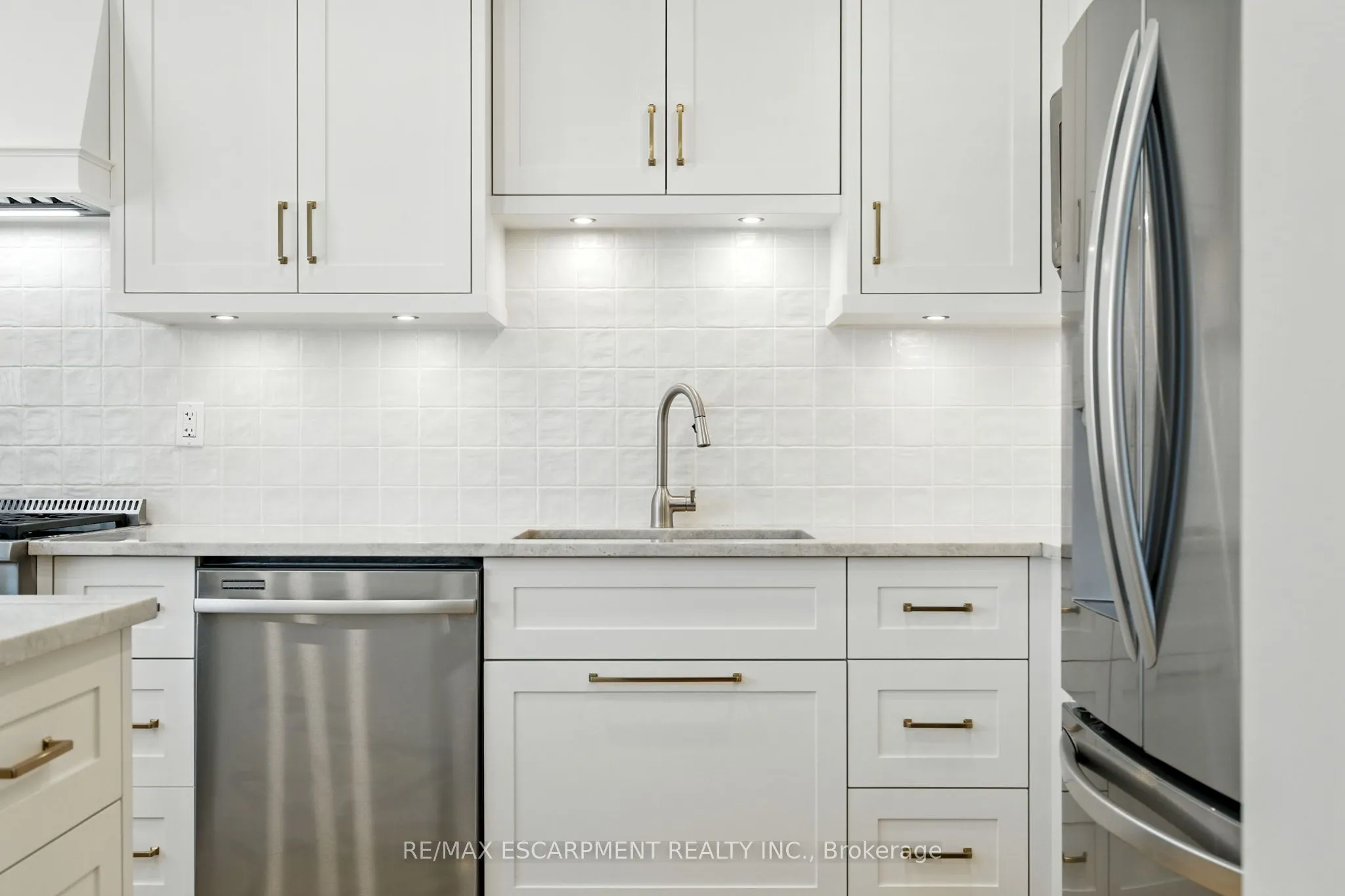 5090 FAIRVIEW Street, #48