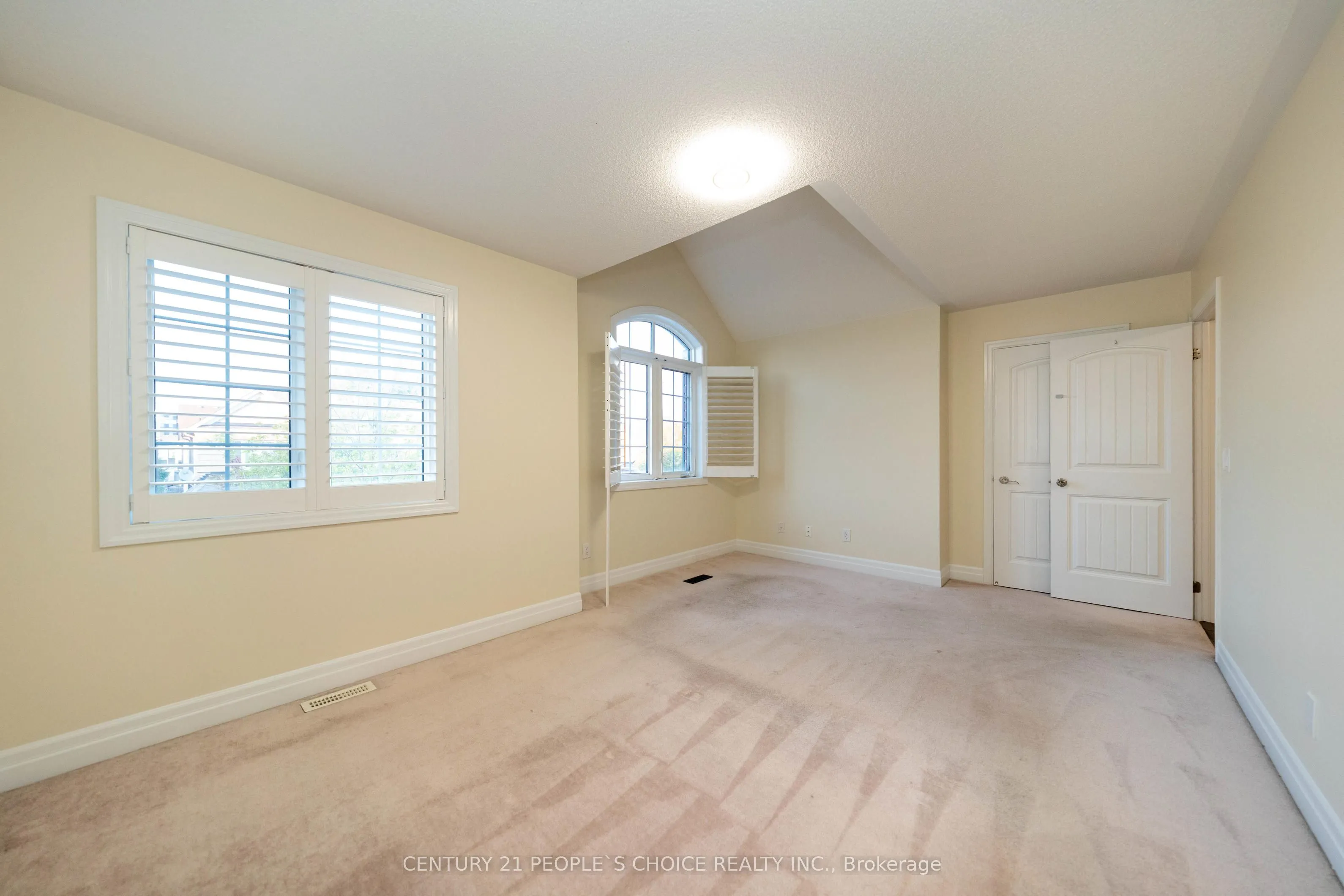 36 Bardoe Crescent
