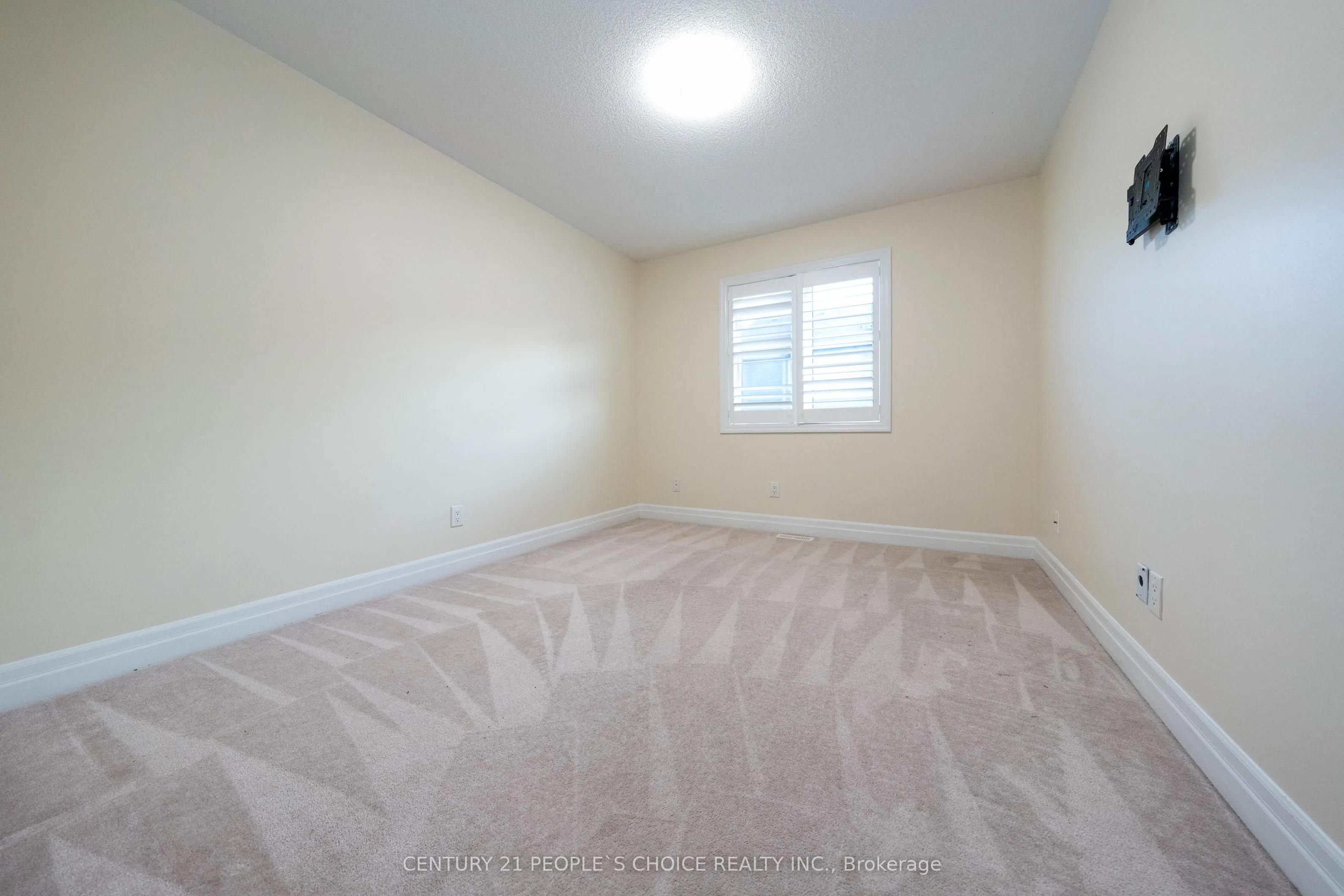 36 Bardoe Crescent