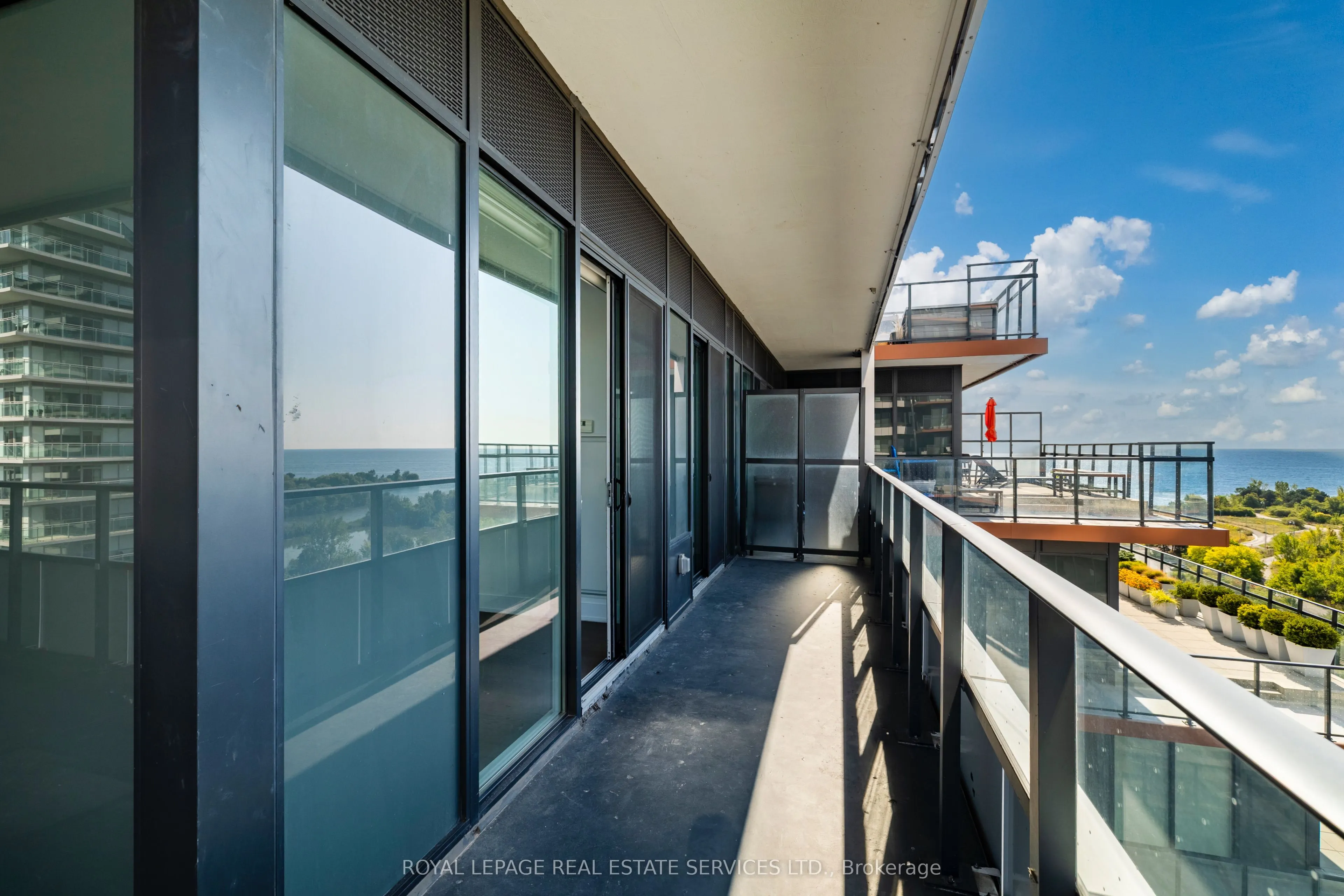 20 Shore Breeze Drive, #1002
