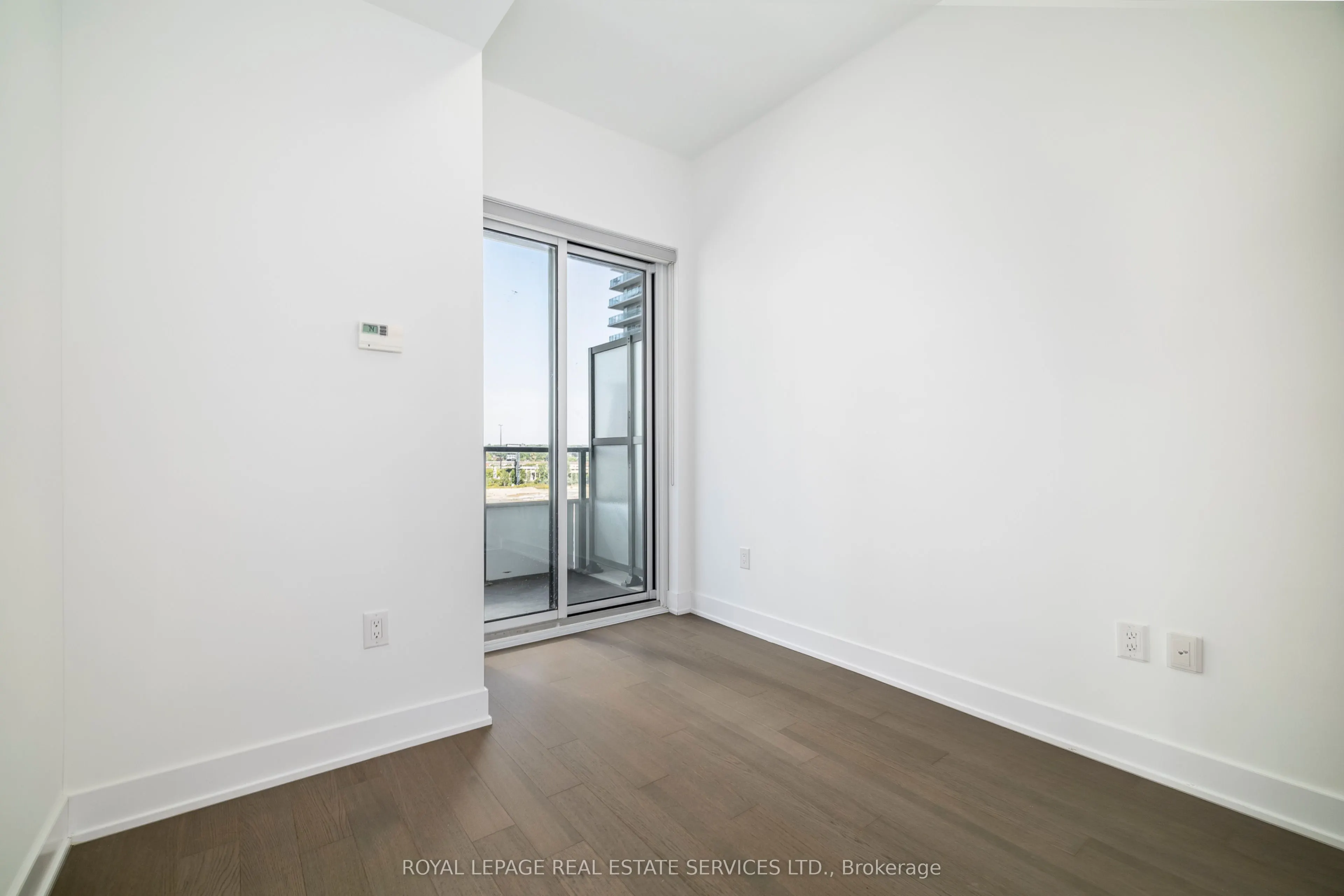 20 Shore Breeze Drive, #1002