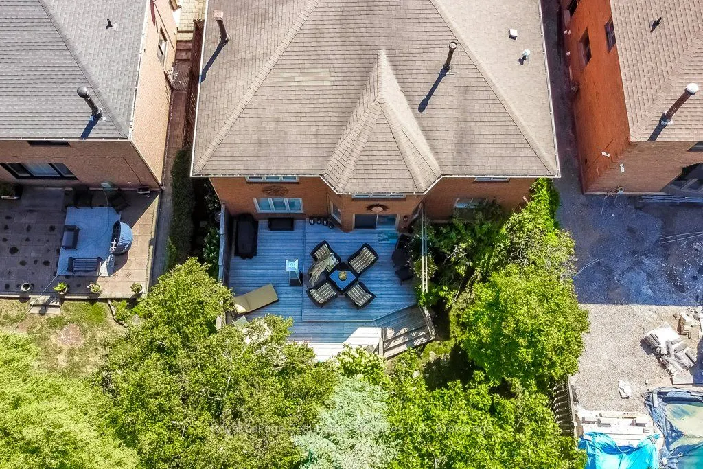 2139 Brays Lane