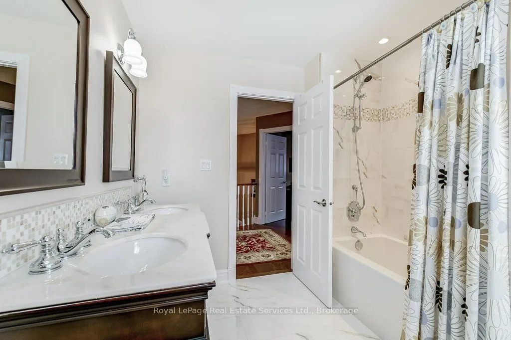 2139 Brays Lane