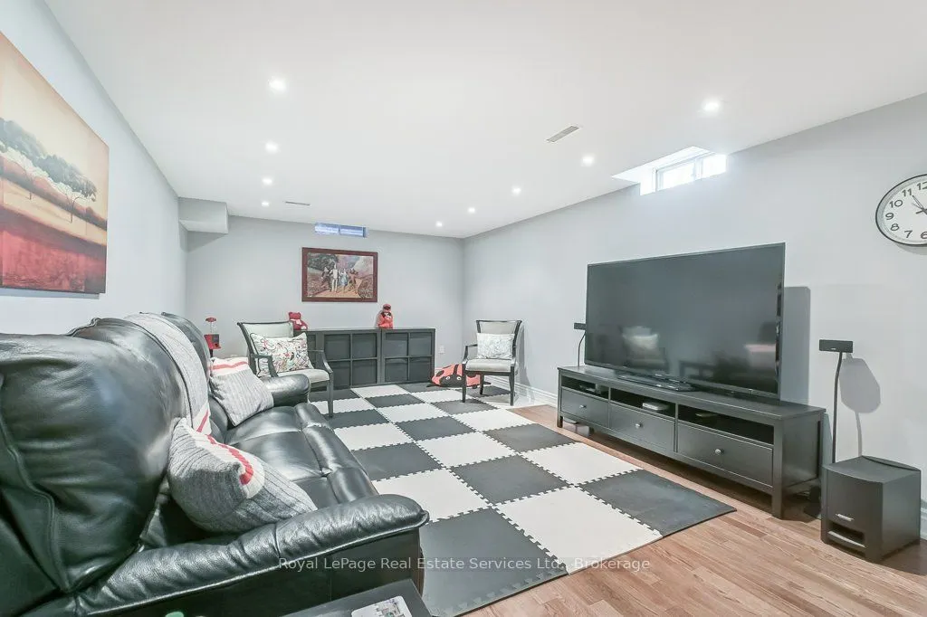 2139 Brays Lane