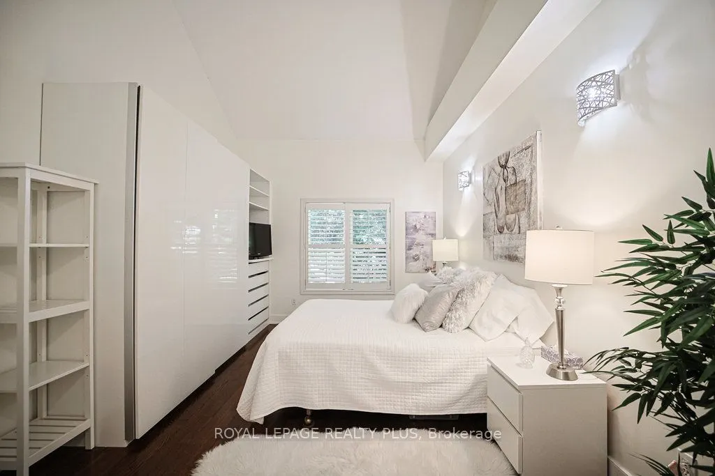 1010 Cristina Court, #6
