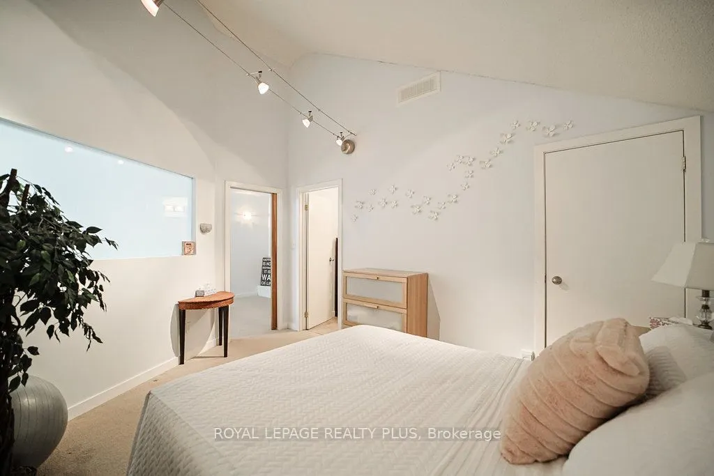 1010 Cristina Court, #6