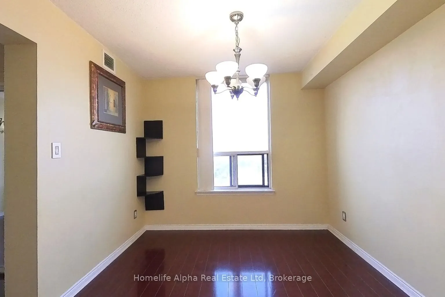 135 Hillcrest Avenue, #2012