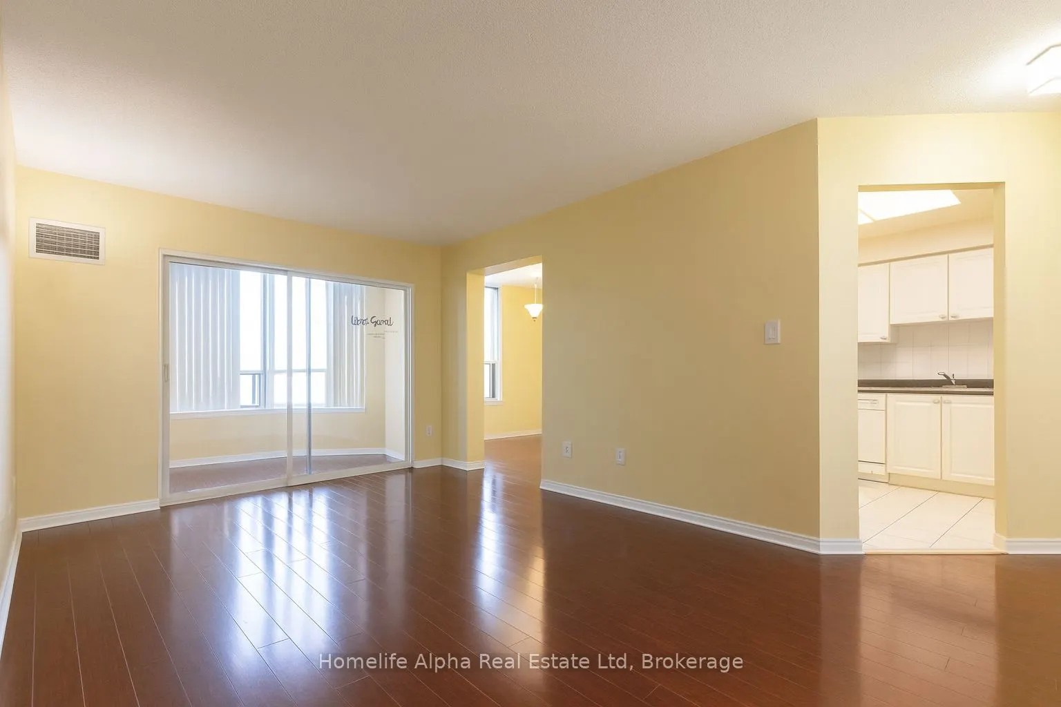 135 Hillcrest Avenue, #2012