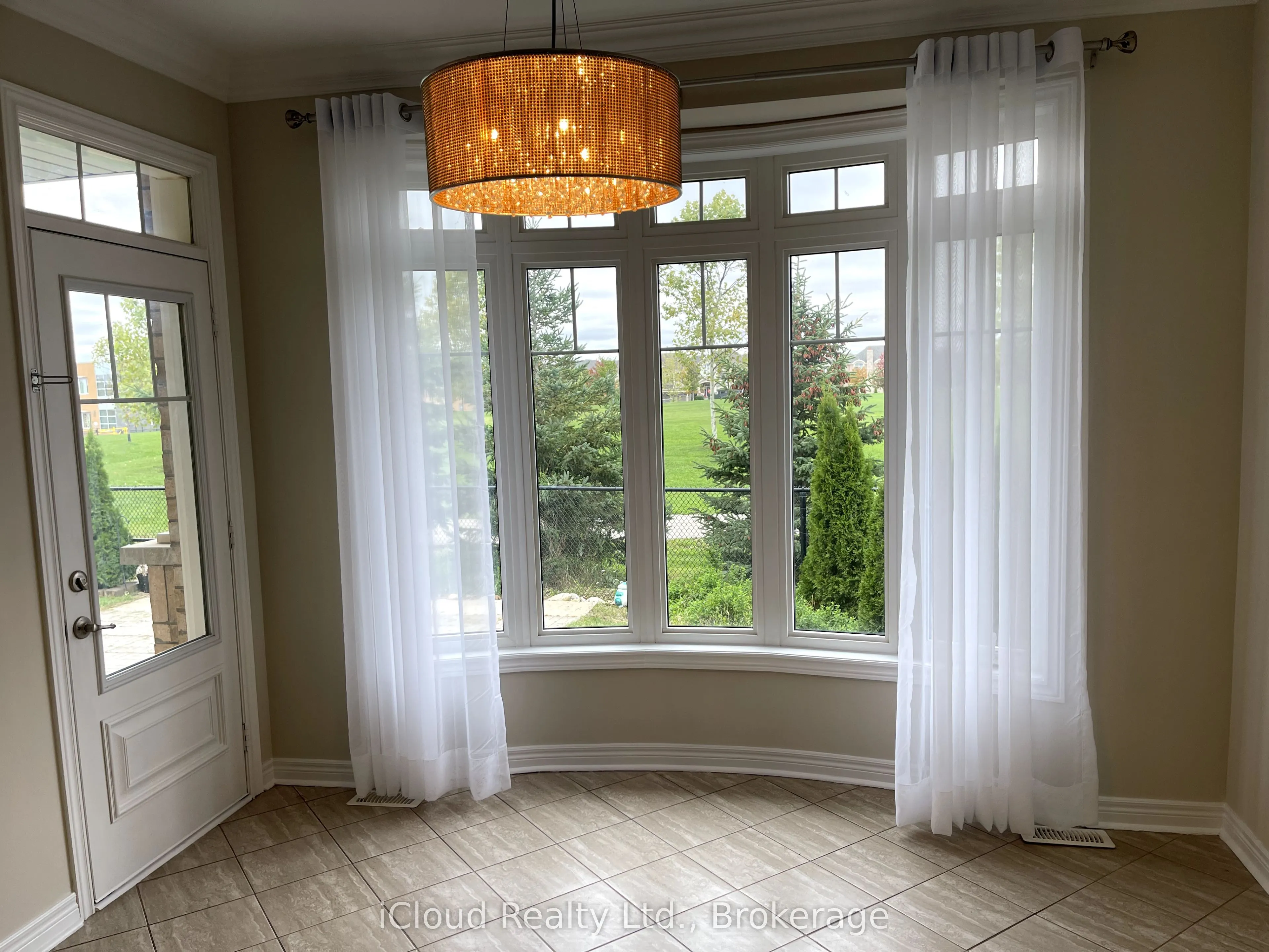 109 Kaitting Trail Trail