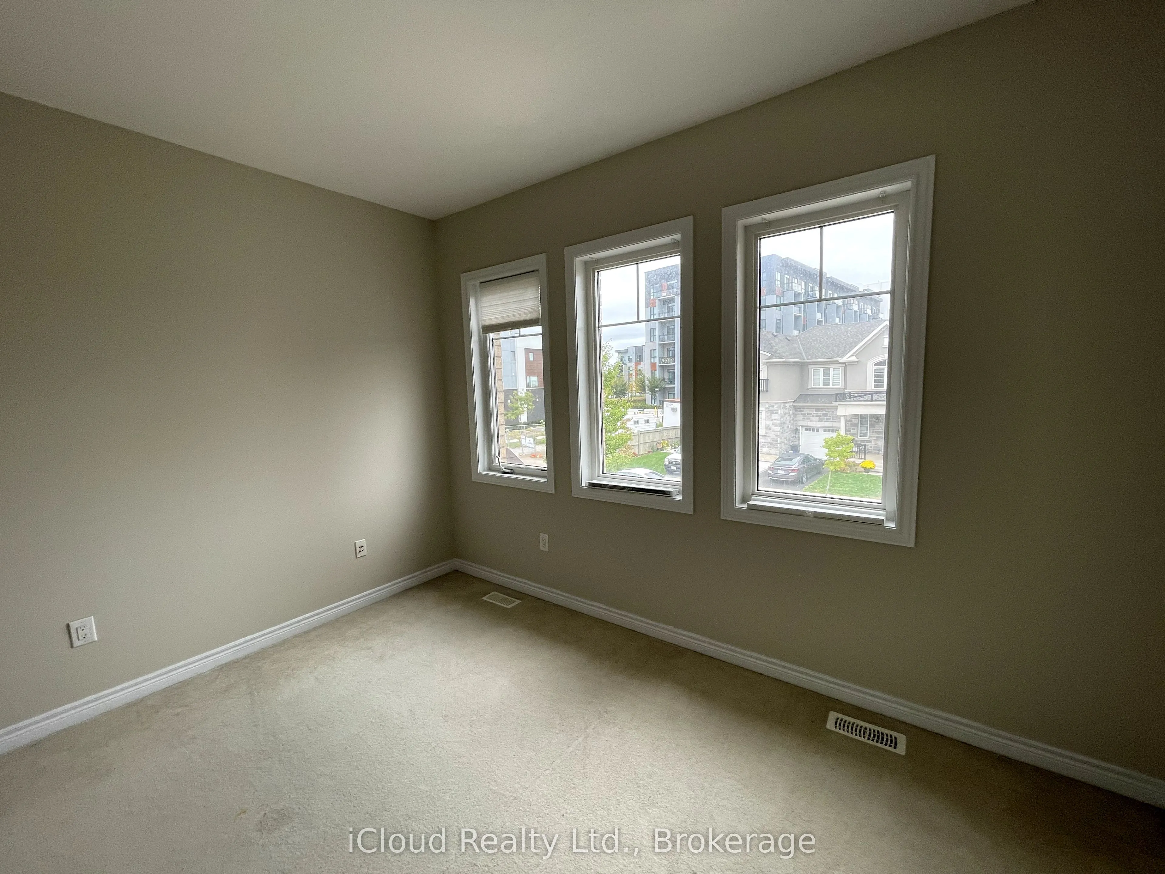 109 Kaitting Trail Trail