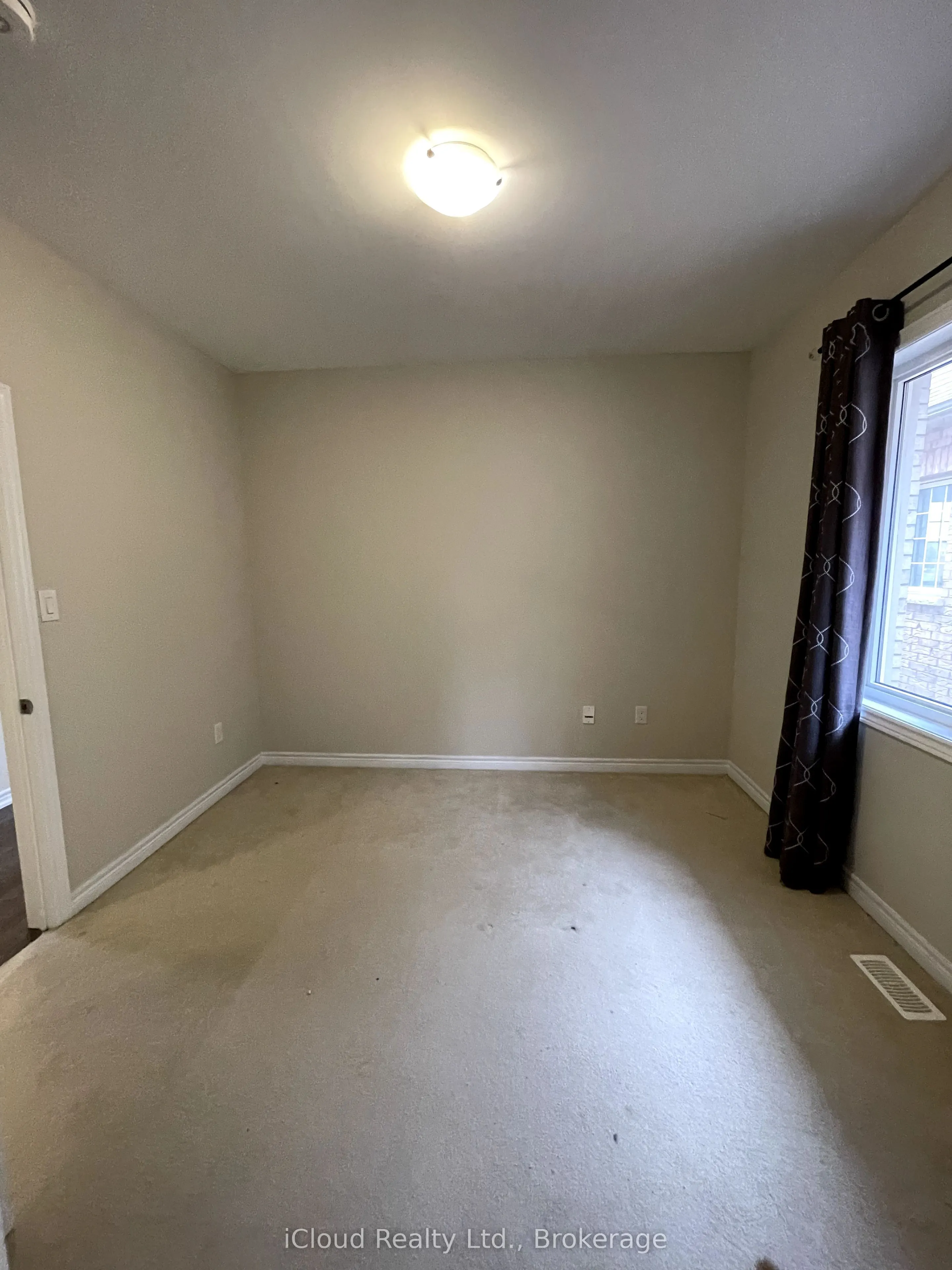 109 Kaitting Trail Trail