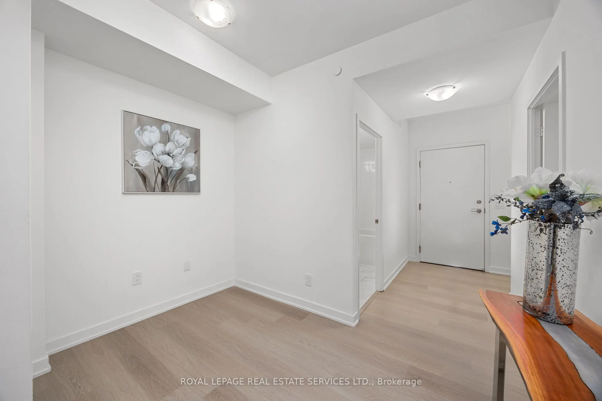 859 The Queensway, #708