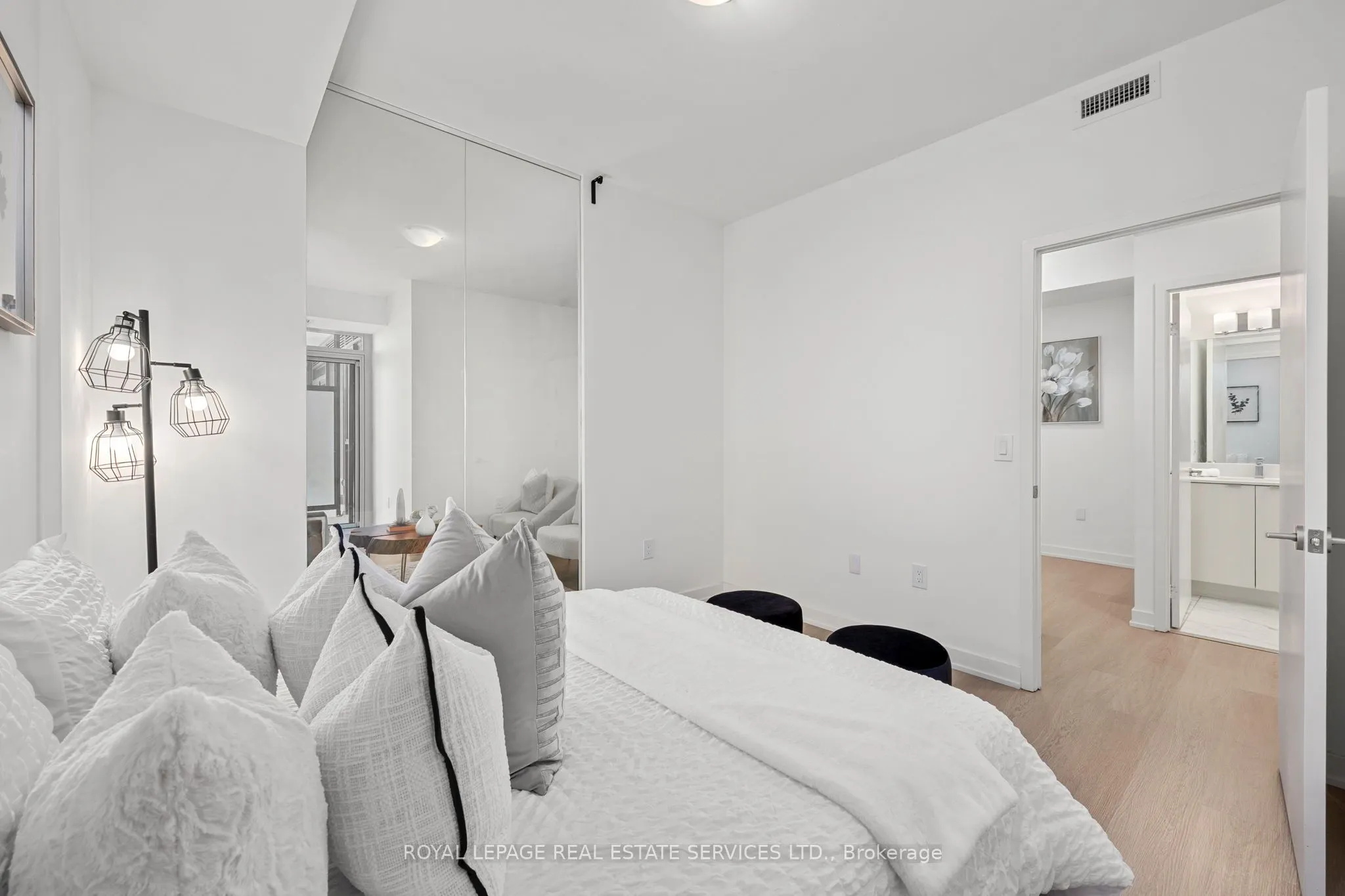 859 The Queensway, #708