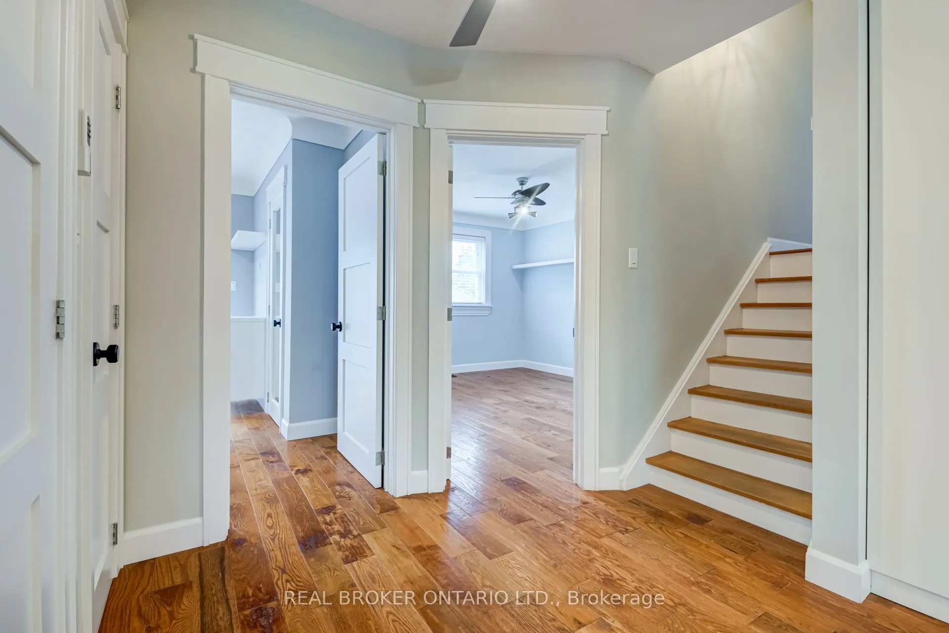 186 Jeffery Avenue S