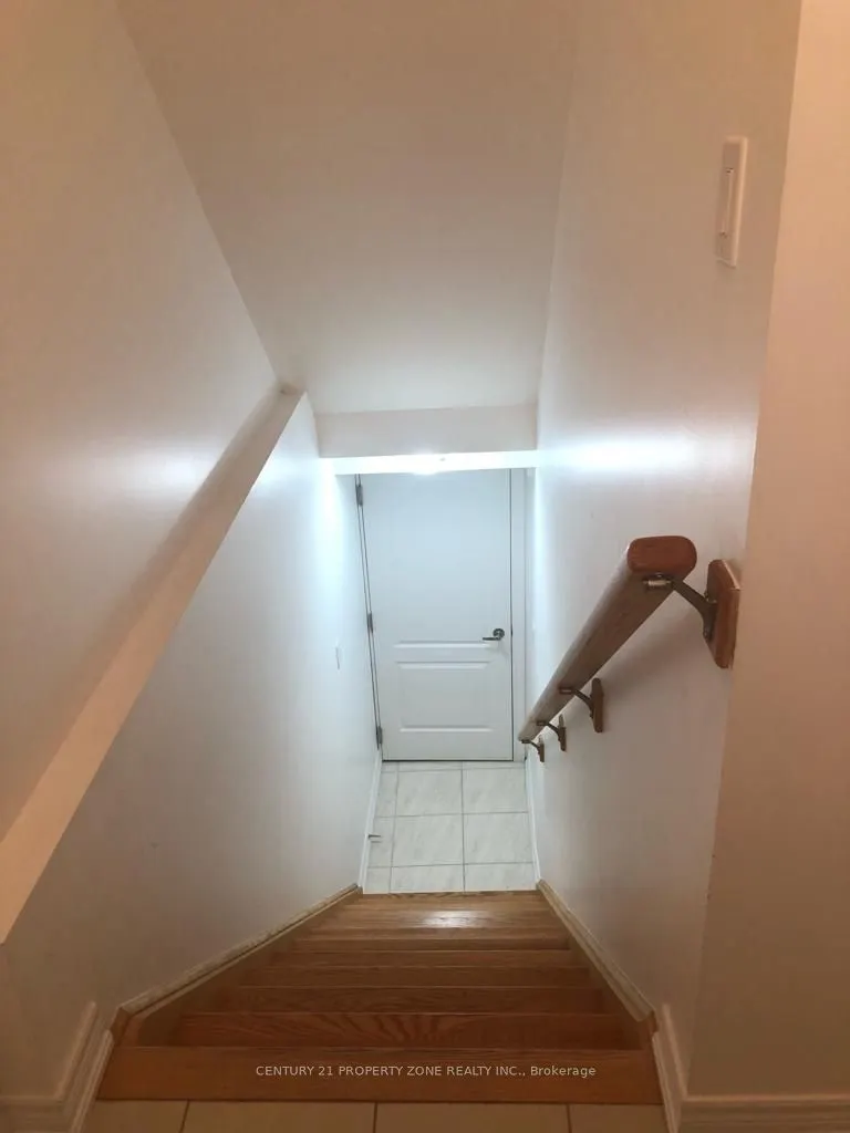19 Angelgate Road (Basement) Road E