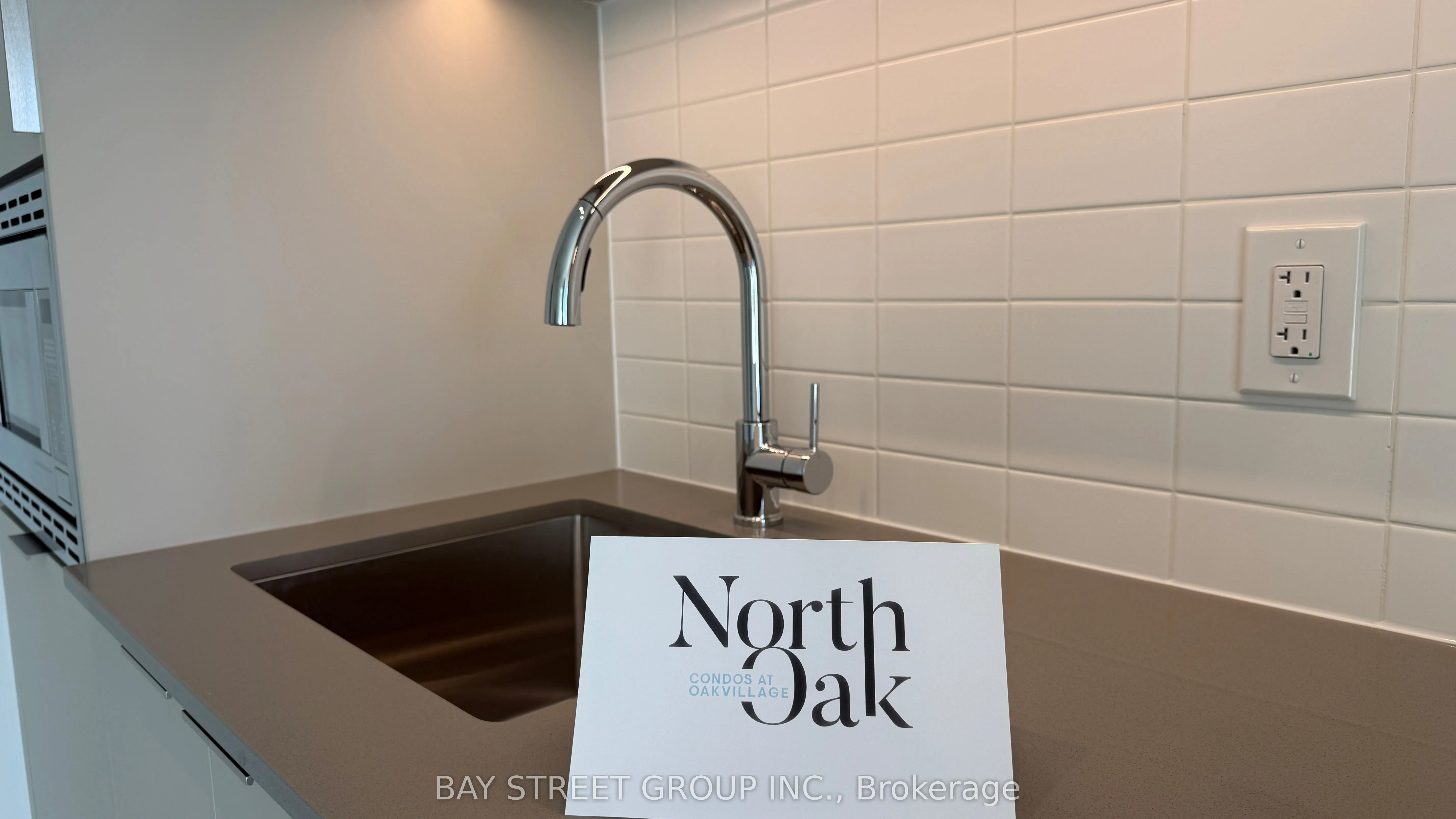 3079 Trafalgar Road, #1306