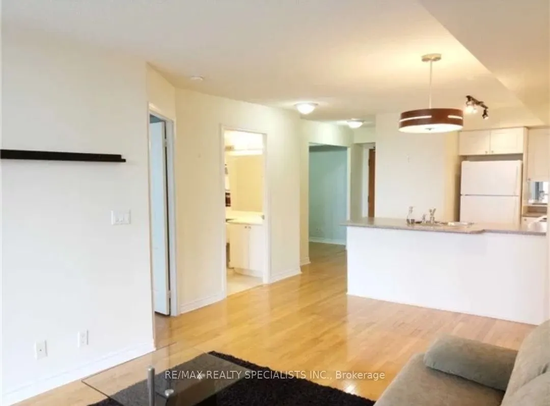 1 Elm Drive W, #403