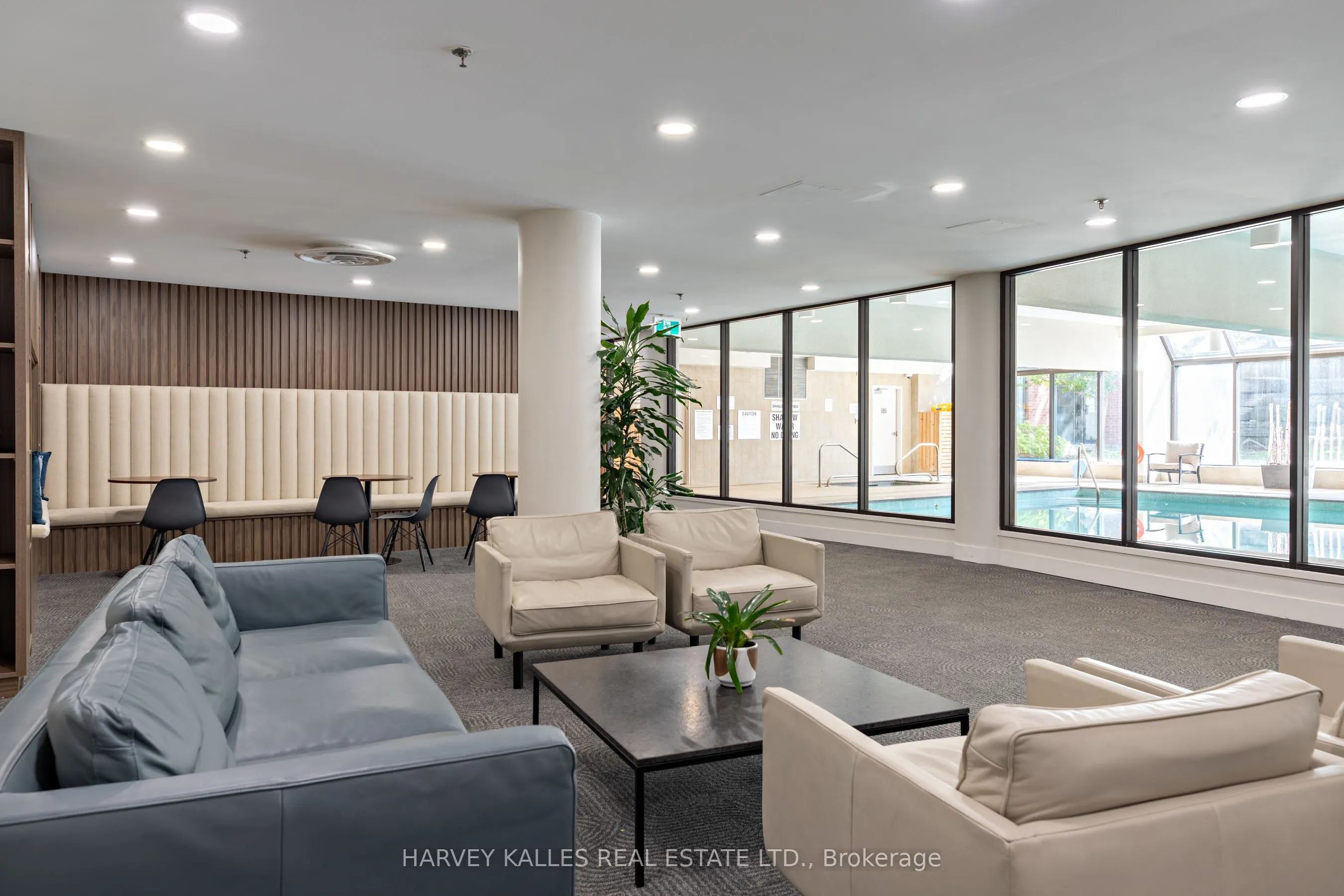 22 Southport Street, #1040