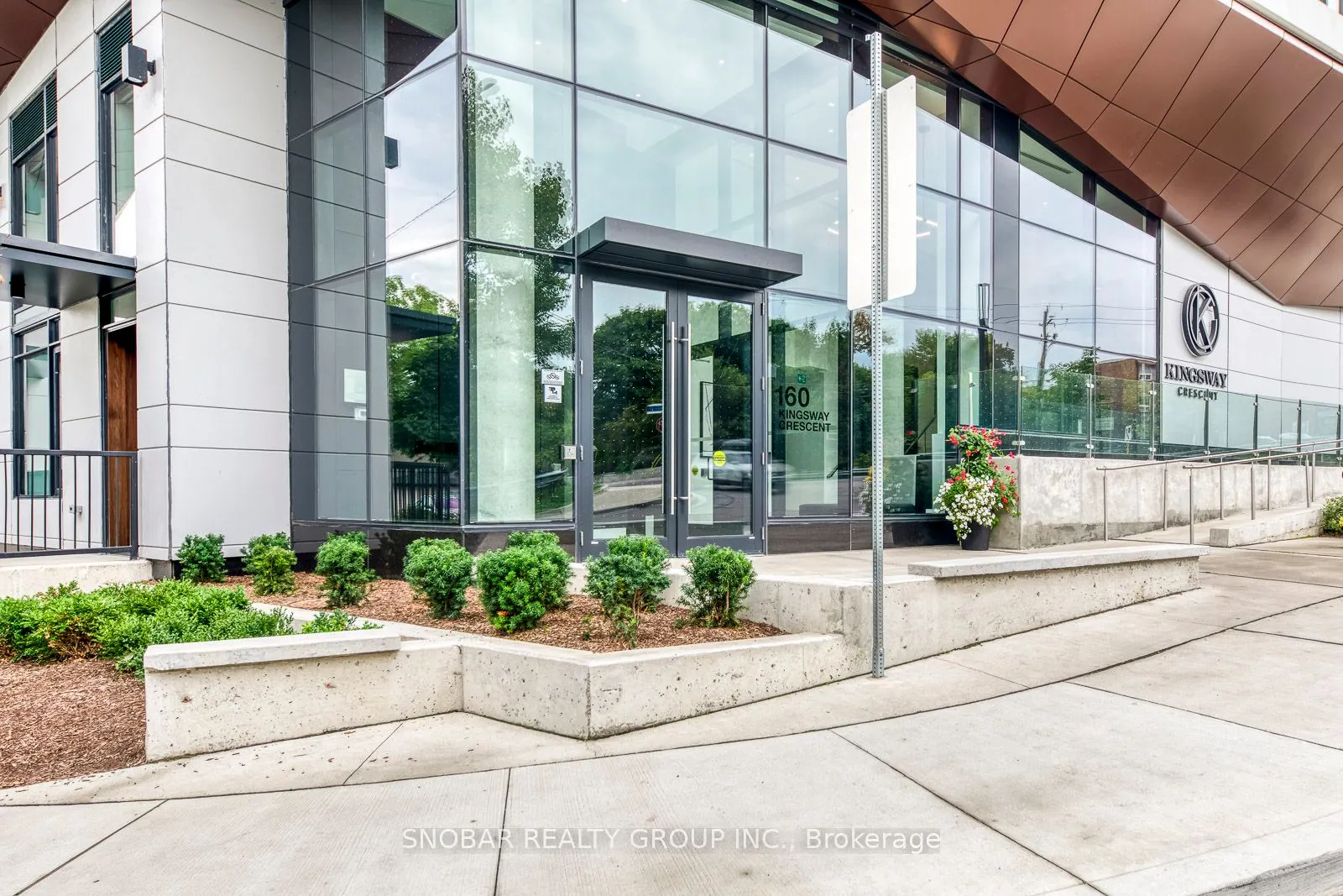 160 Kingsway Crescent, #604