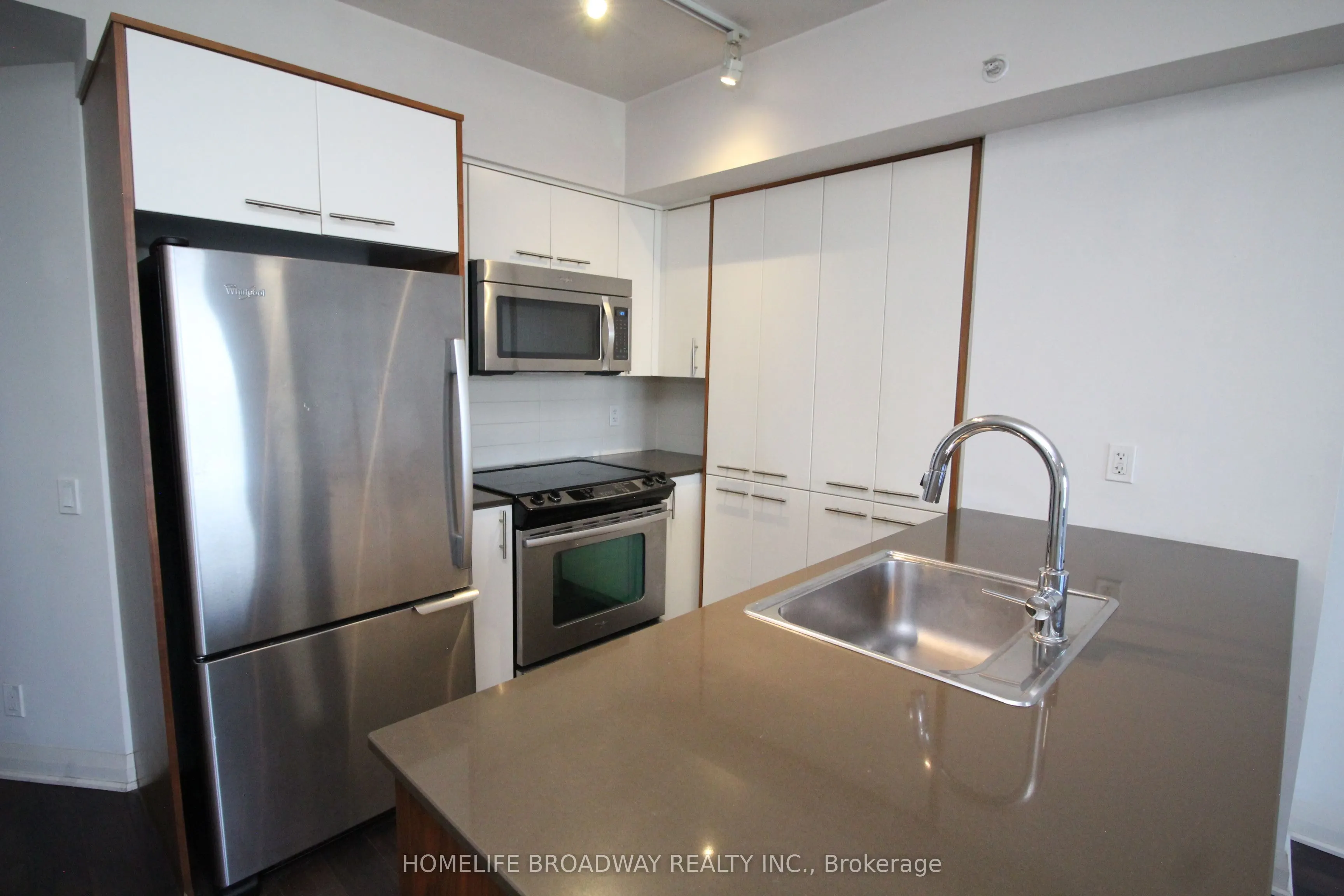 5 Valhalla Inn Road, #2401