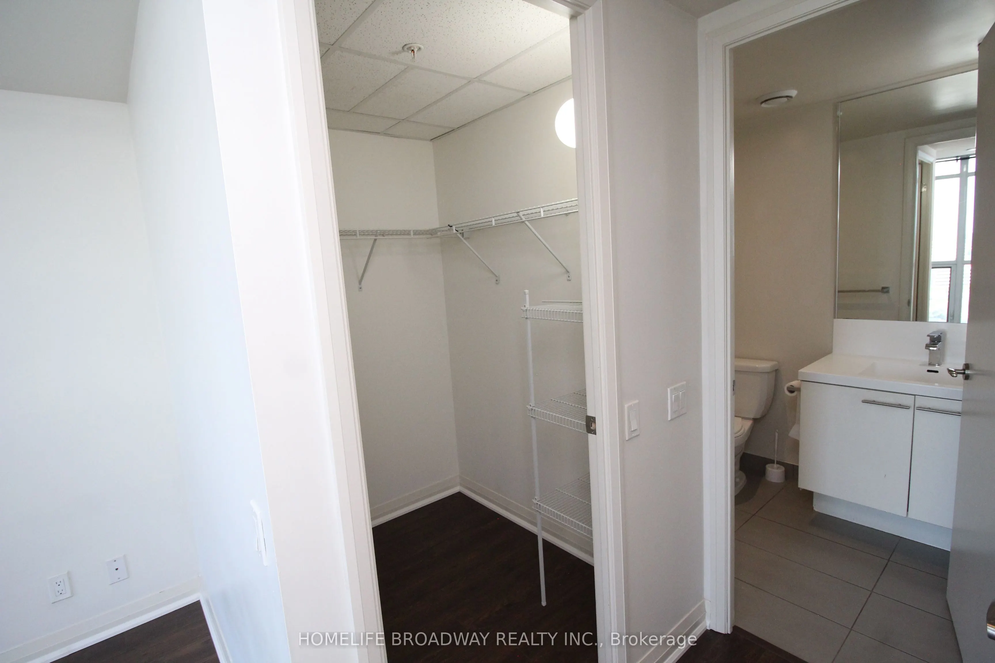 5 Valhalla Inn Road, #2401