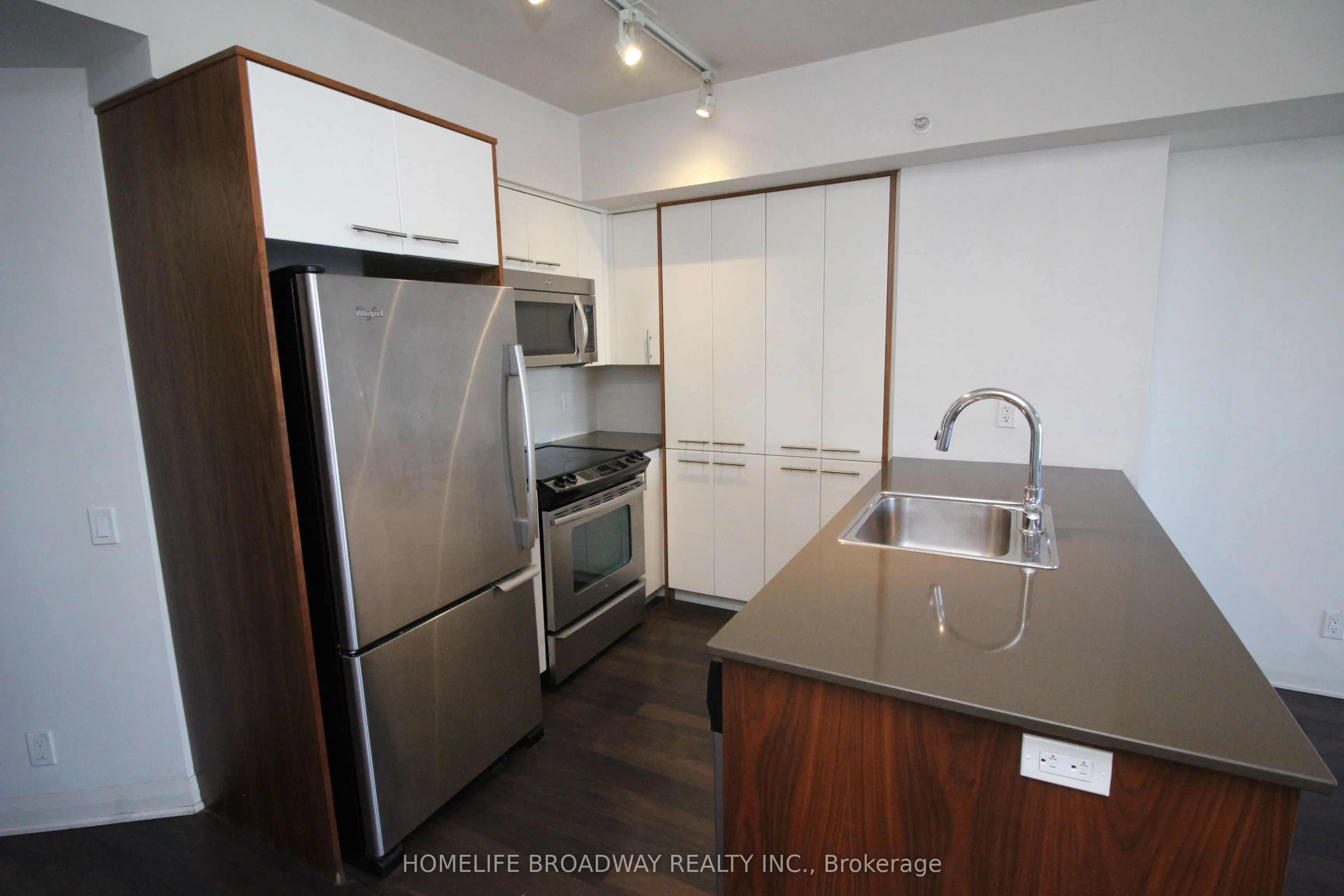 5 Valhalla Inn Road, #2401
