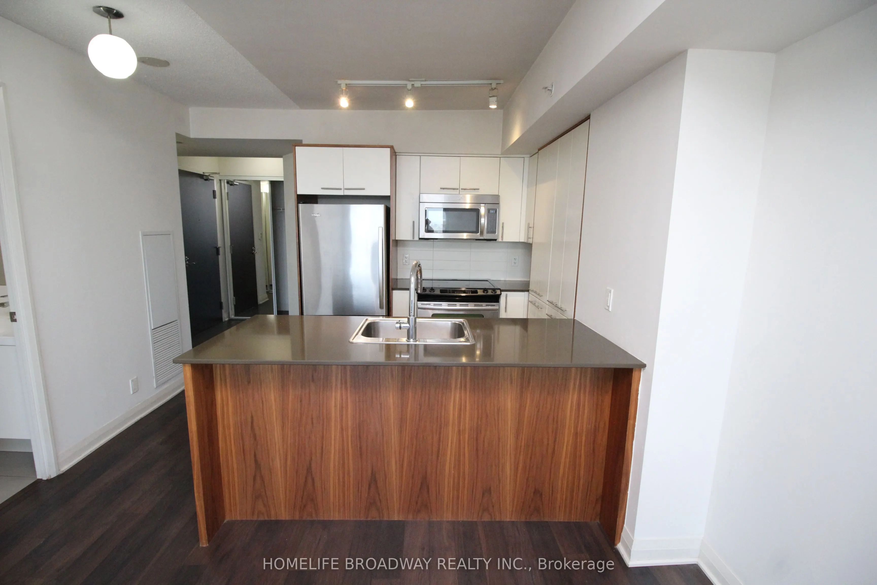 5 Valhalla Inn Road, #2401